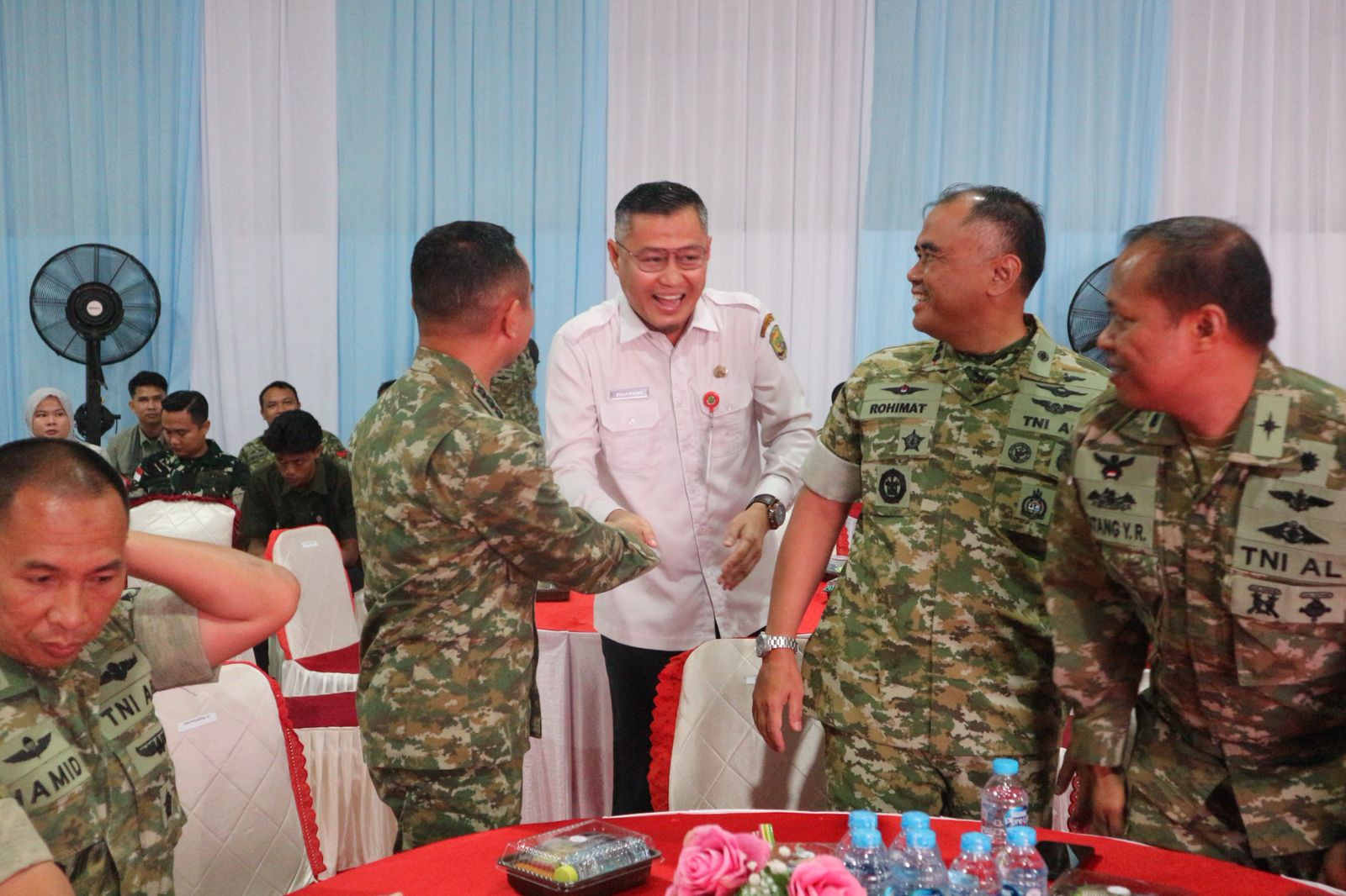Danlanal Bintan Mewakili Dankodaeral IV Hadiri Peresmian Operasional 1.061 KDKMP Secara Online Oleh Presiden RI