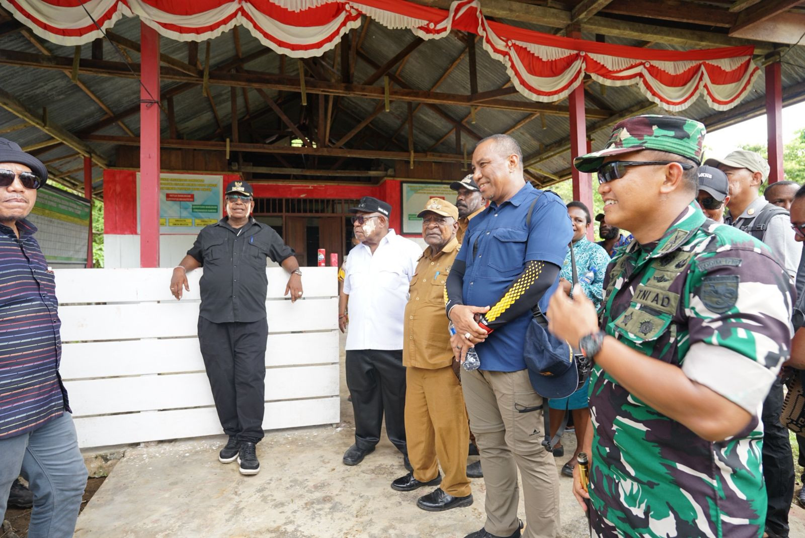 Wujud Sinergitas, Dandim 1710/Mimika Dampingi Bupati Timika Laksanakan Kunker ke Kampung Uta