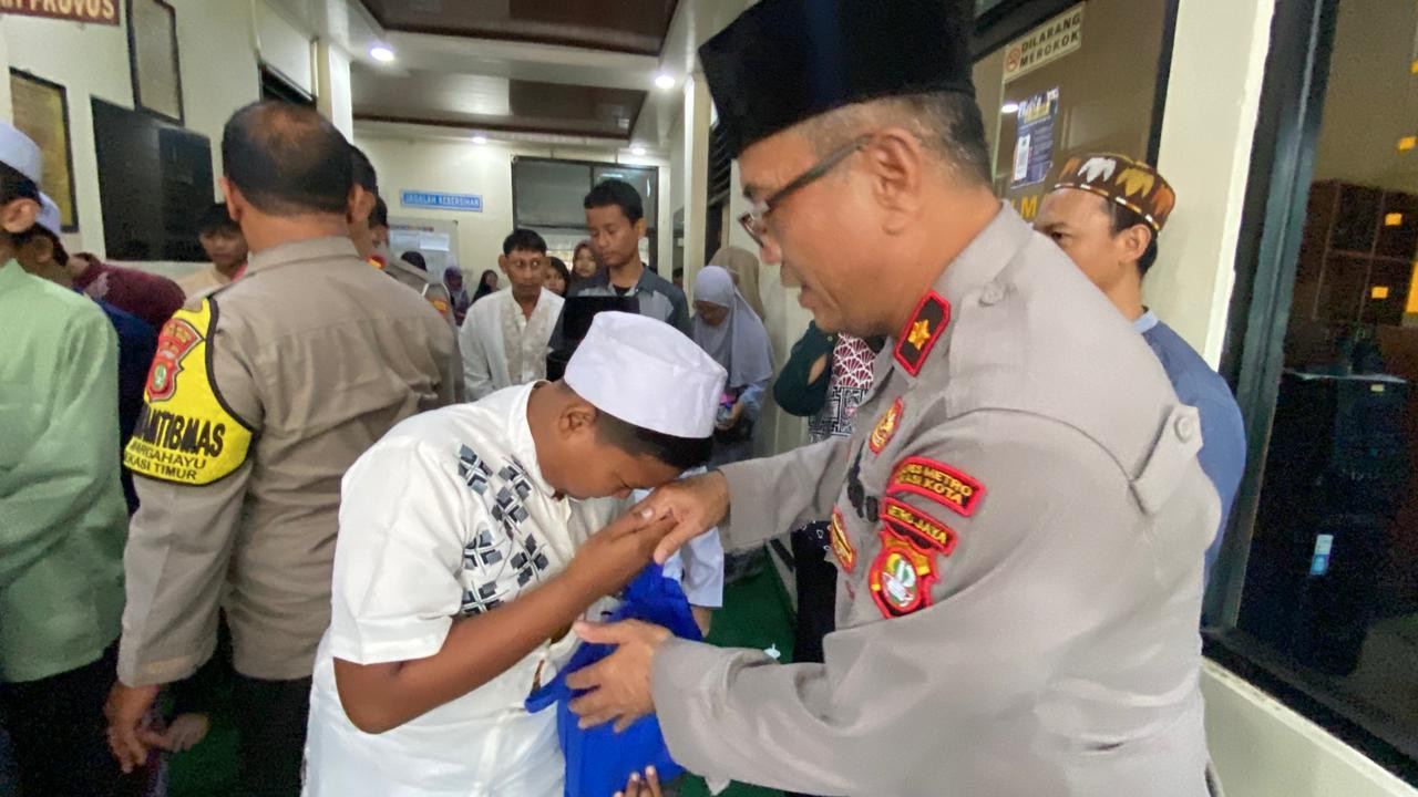 Polsek Rawa Lumbu Gelar Berbagi Kasih dan Doa Bersama Anak Yatim