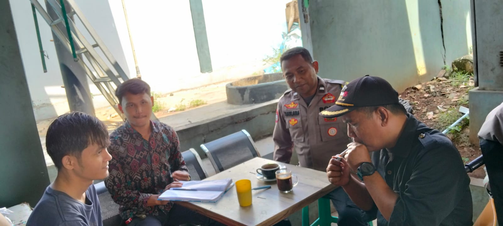 Antisipasi Gangguan Kamtibmas, Bhabinkamtibmas Jatiasih Patroli di SPBU Jatirasa