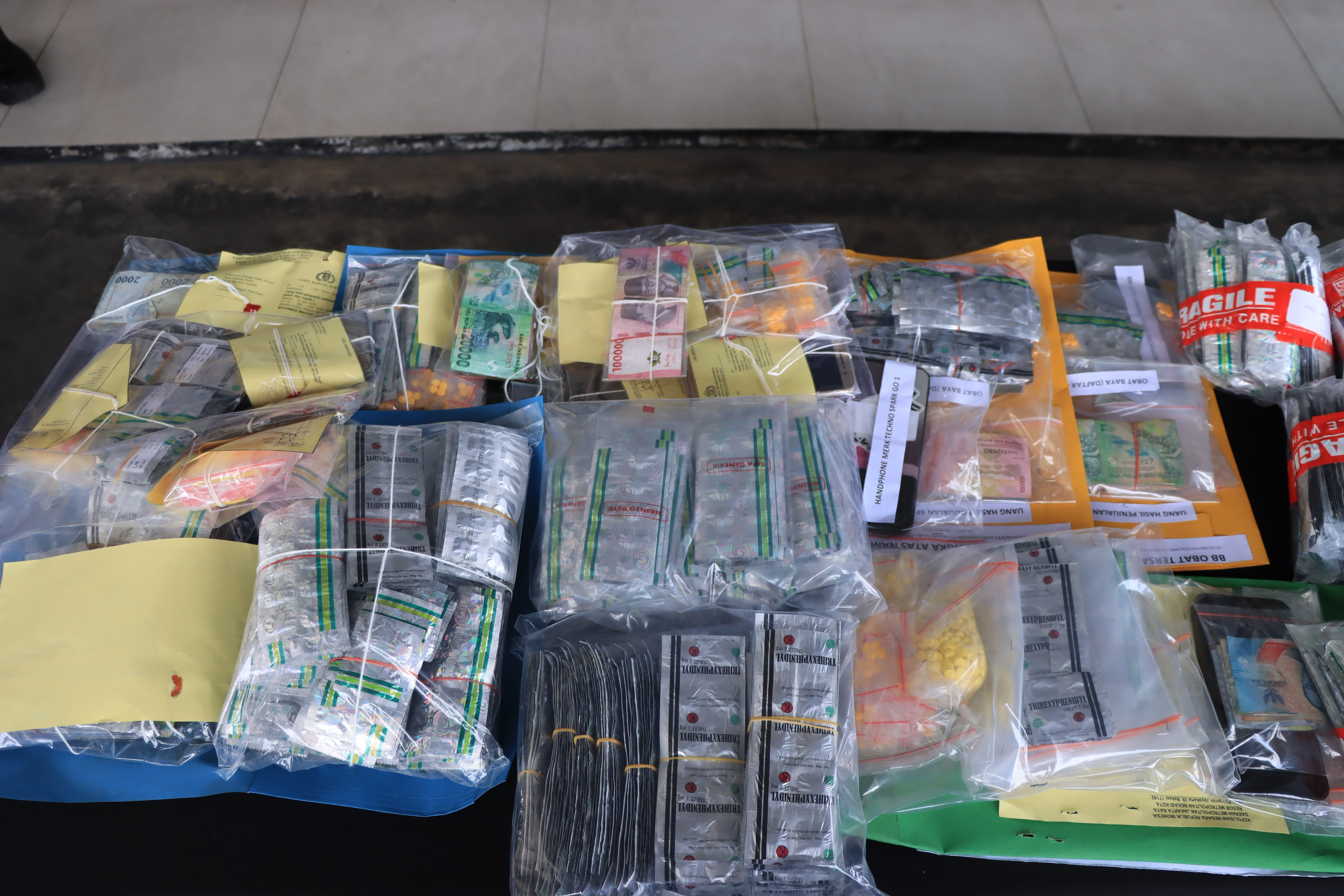 Polisi Ungkap Modus Baru Peredaran Narkoba di Bekasi, Pelaku Gunakan DM Instagram dan Facebook
