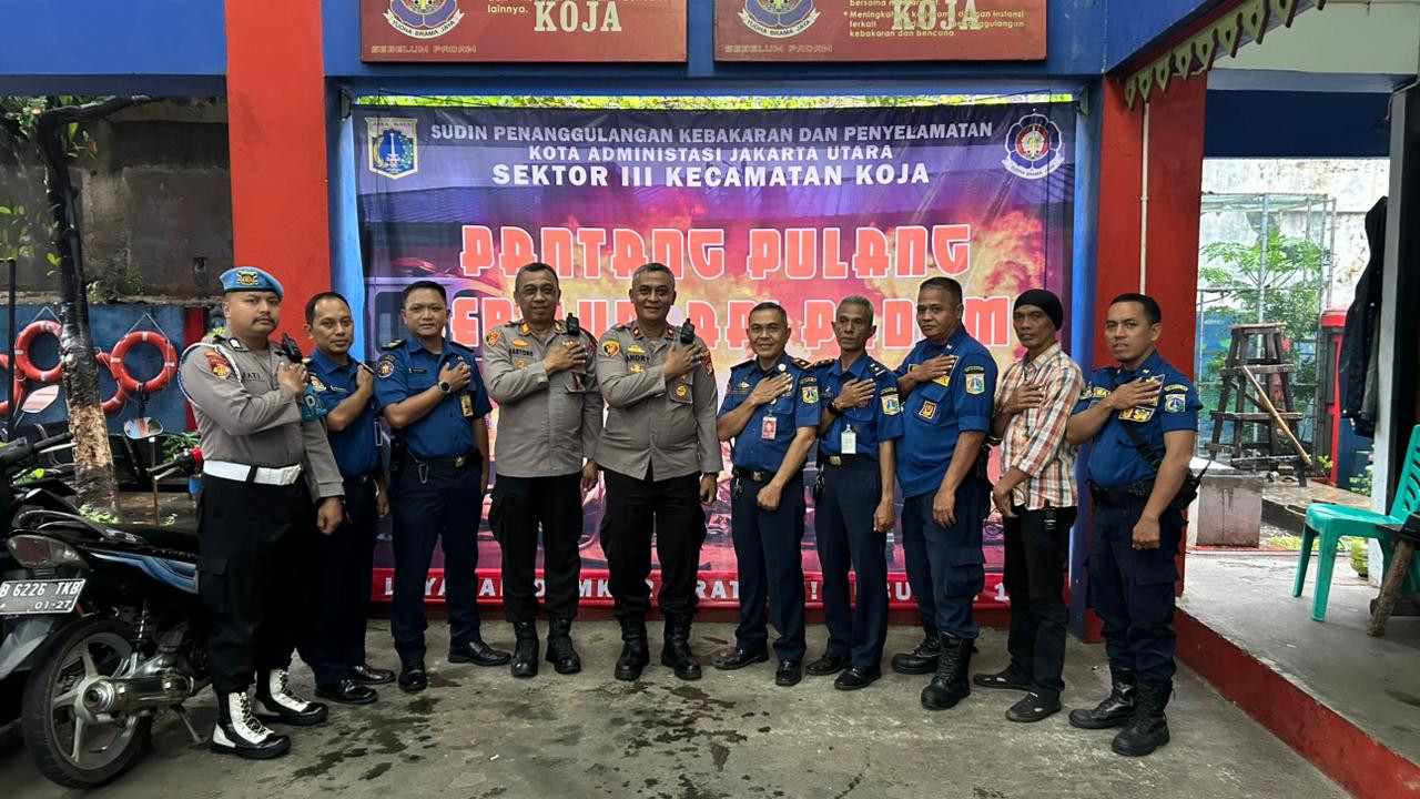 Koordinasi Polri - Damkar Diperkuat, Kapolsek Koja Lakukan Kunjungan Kerja