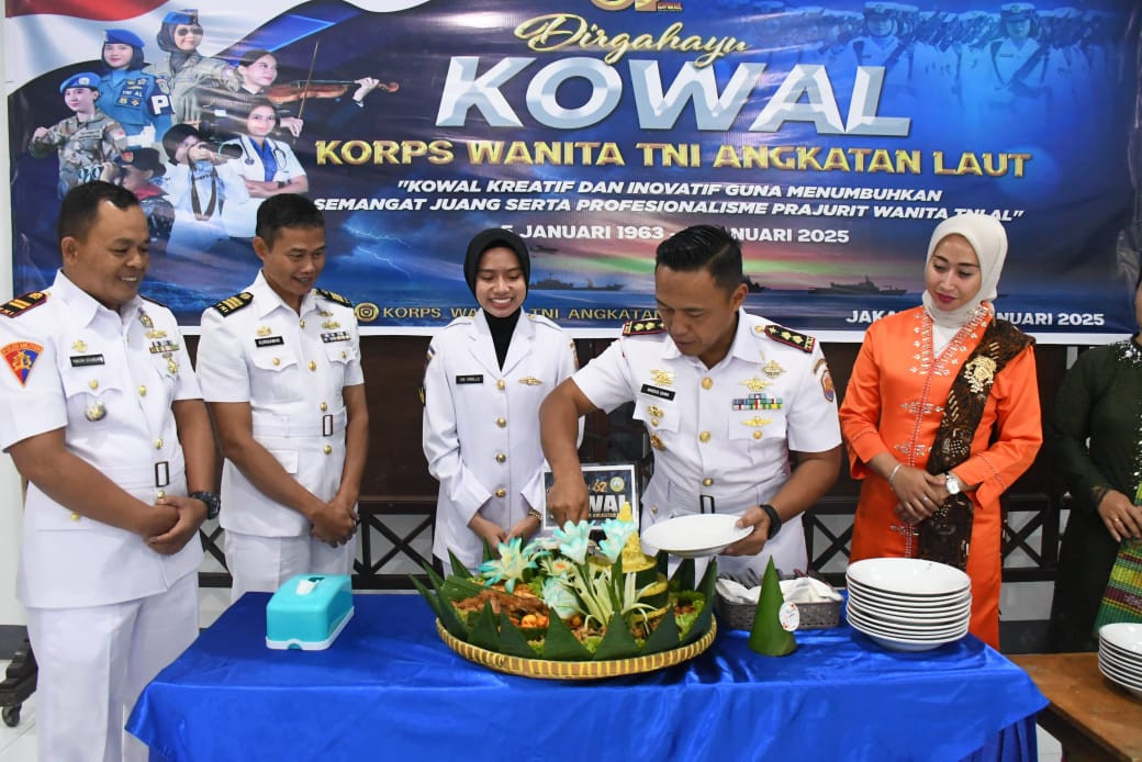 Lanal TBA Tasyakuran HUT Ke-62 Korps Wanita Angkatan Laut (Kowal)