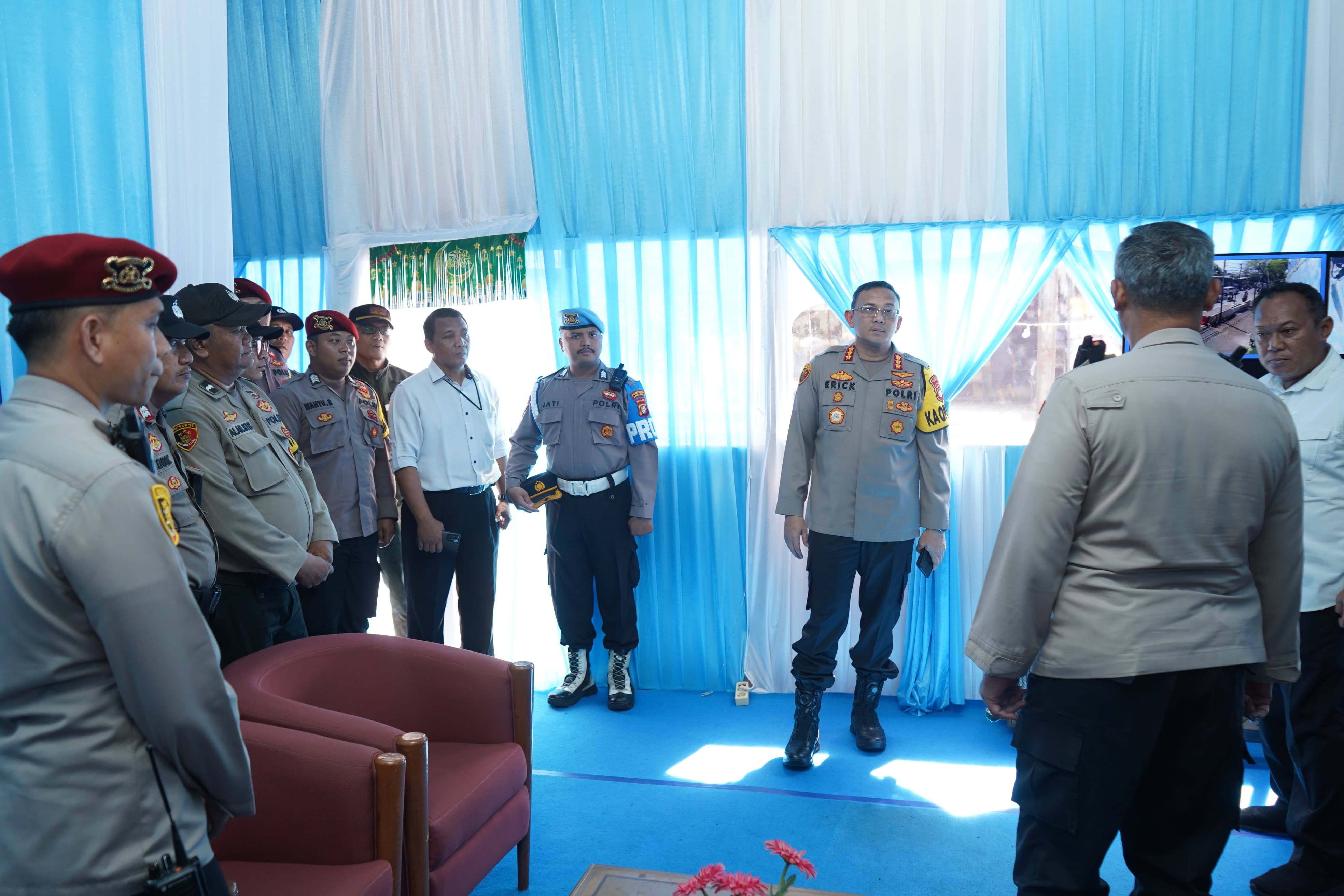 Kapolres Metro Jakarta Utara Erick Frendriz Cek Kesiapan Pospam Idul Fitri di Koja