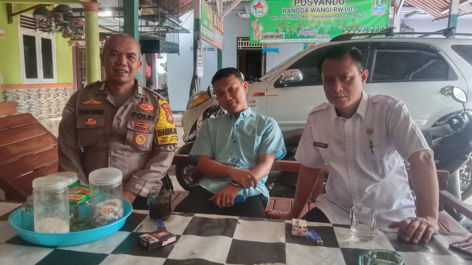 Bhabinkamtibmas Jatirangga Sambangi Pengurus Koperasi Merah Putih, Wujudkan Kemitraan dengan Masyarakat