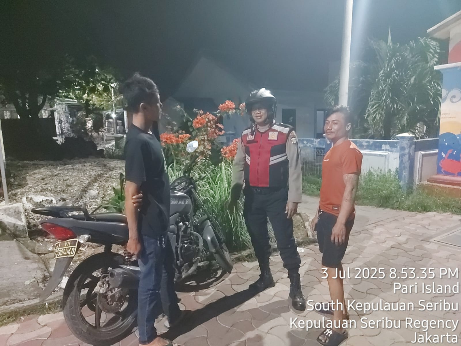 Patroli Malam Perintis Presisi, Cegah Gangguan Kamtibmas dan Judi Online di Kepulauan Seribu Selatan