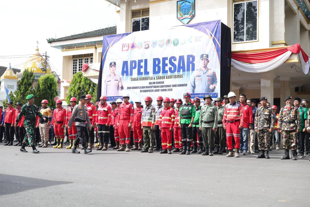 Pimpin Apel Sabuk Kamtibmas dan Siaga Karhutla, Kapolda Sumsel Tekankan Penggunaan Teknologi dan Pendekatan Solutif