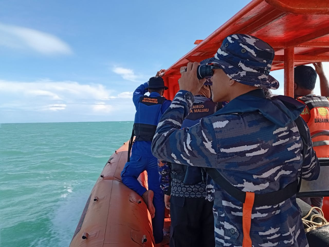 TNI AL dan Tim SAR Gabungan Laksanakan Pencarian Nelayan Hilang di Laut Seram Bagian Timur Hingga Hari Ke-5