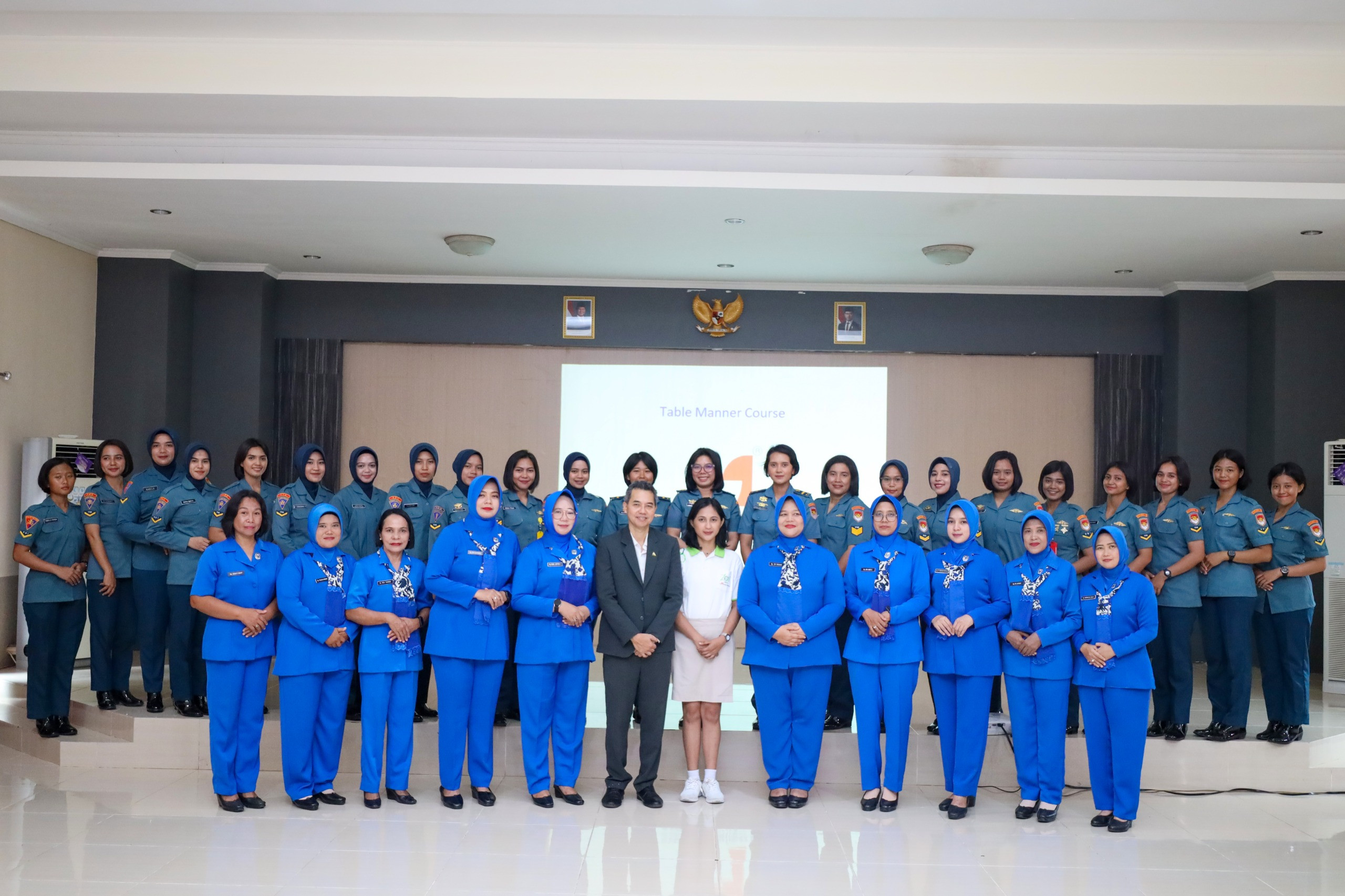 Kodaeral IX Ambon Ikuti Pelatihan Table Manner Dari Hotel Swiss Bell Ambon