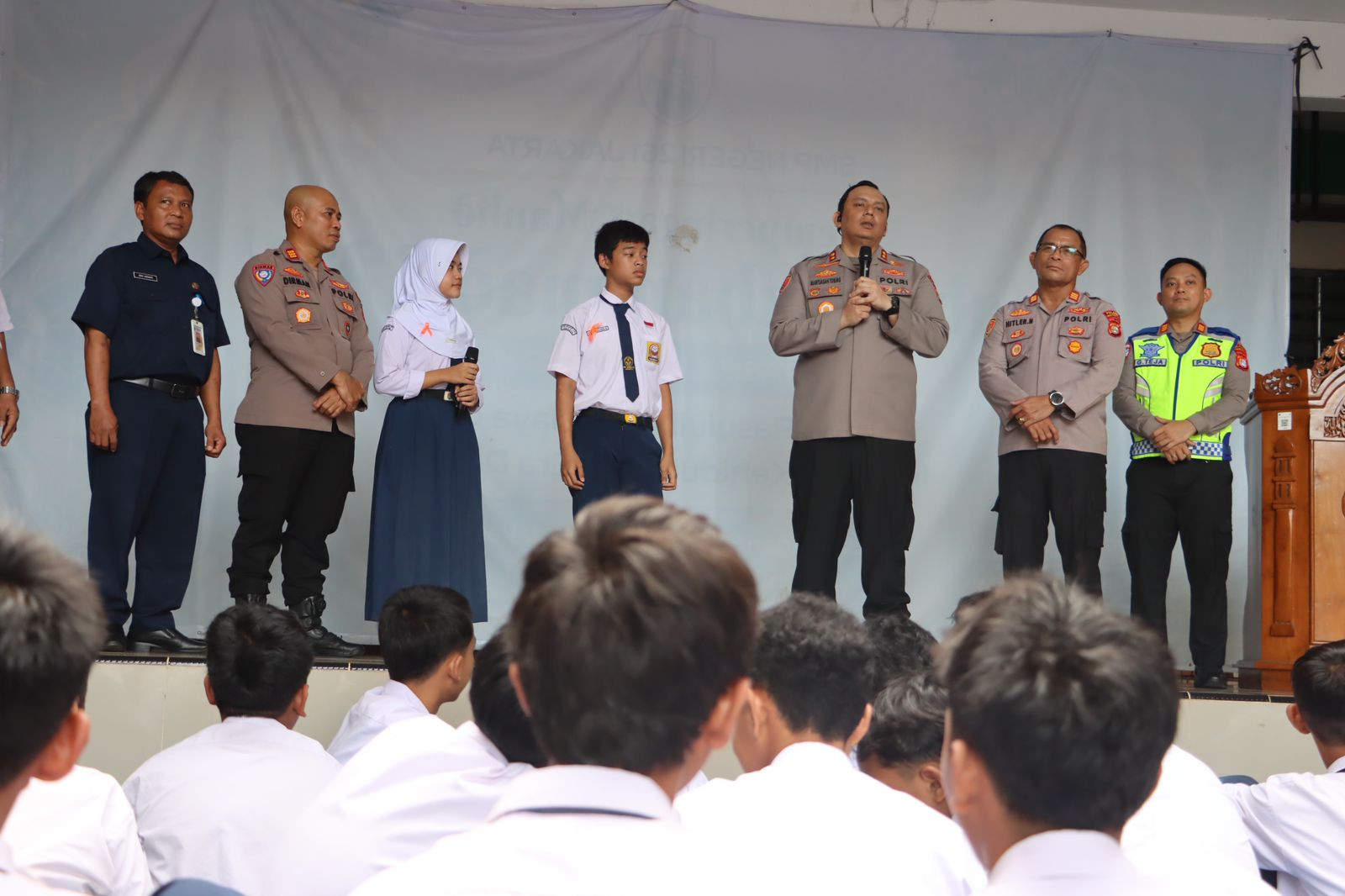 Polisi Ingatkan Siswa SMP 261 soal Bahaya Tawuran, Narkoba, Konten Film Dewasa