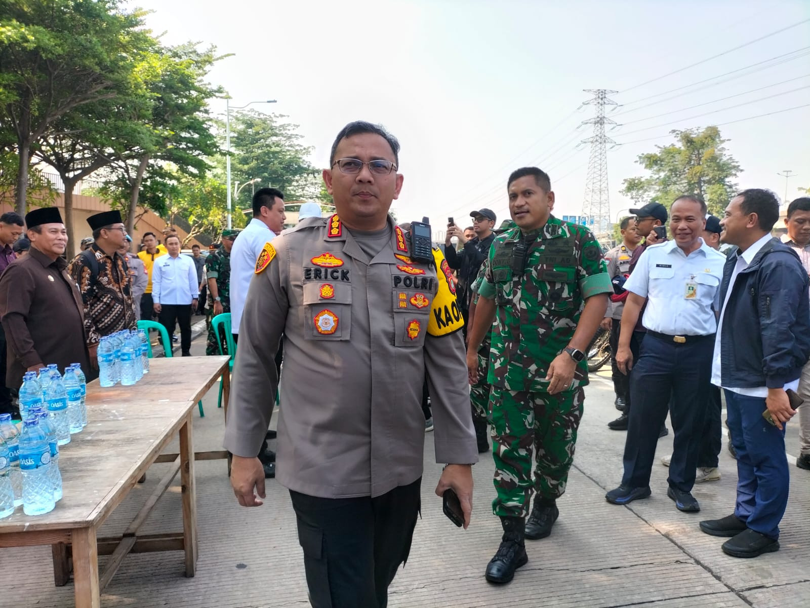 Kapolres Metro Jakarta Utara Hadiri Karya Bakti di Kalijodo, Kodim 0502/JU Gelar Serbuan Teritorial HUT TNI ke-80