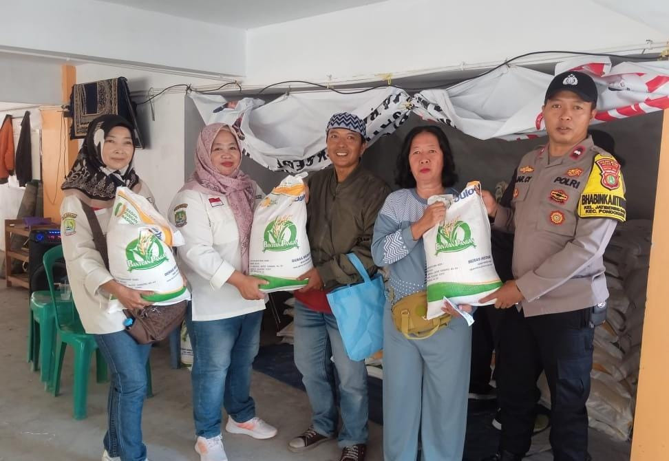 MONITORING PENYALURAN BANTUAN PANGAN BERAS PEMERINTAH (PBP) TAHUN ANGGARAN 2025 DI KELURAHAN JATIBENING BARU
