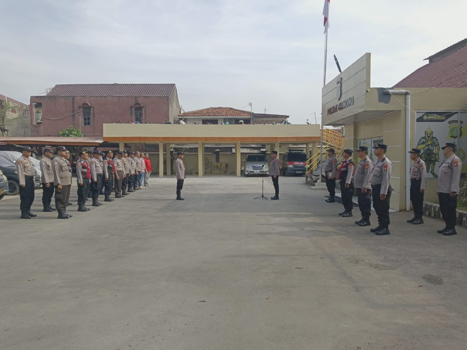 Polsek Cilincing Siagakan Personel Jelang May Day, Antisipasi Tawuran dan Gangguan Kamtibmas