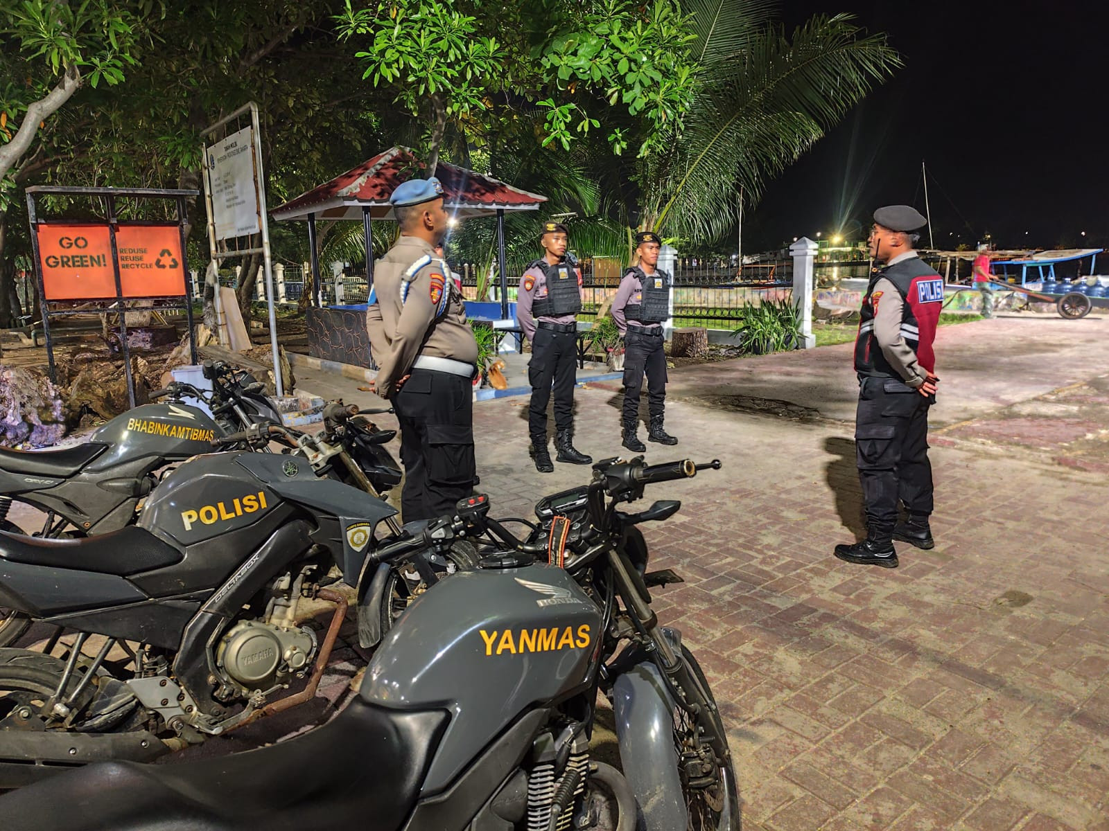 Patroli Malam Perintis Presisi Polsek Kepulauan Seribu Utara Antisipasi Kenakalan Remaja dan Premanisme, Ciptakan Rasa Aman