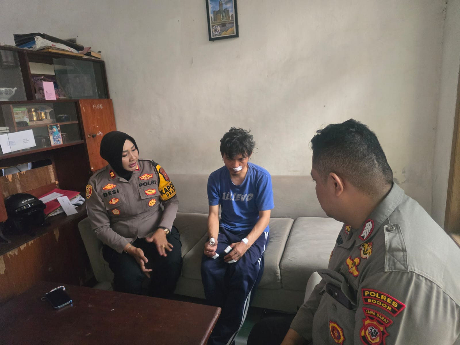 Gagal Rampas Harta, Pelaku Tikam Ojol di Dramaga: Kapolsek Turun Tangan Cek TKP dan Kunjungi Korban