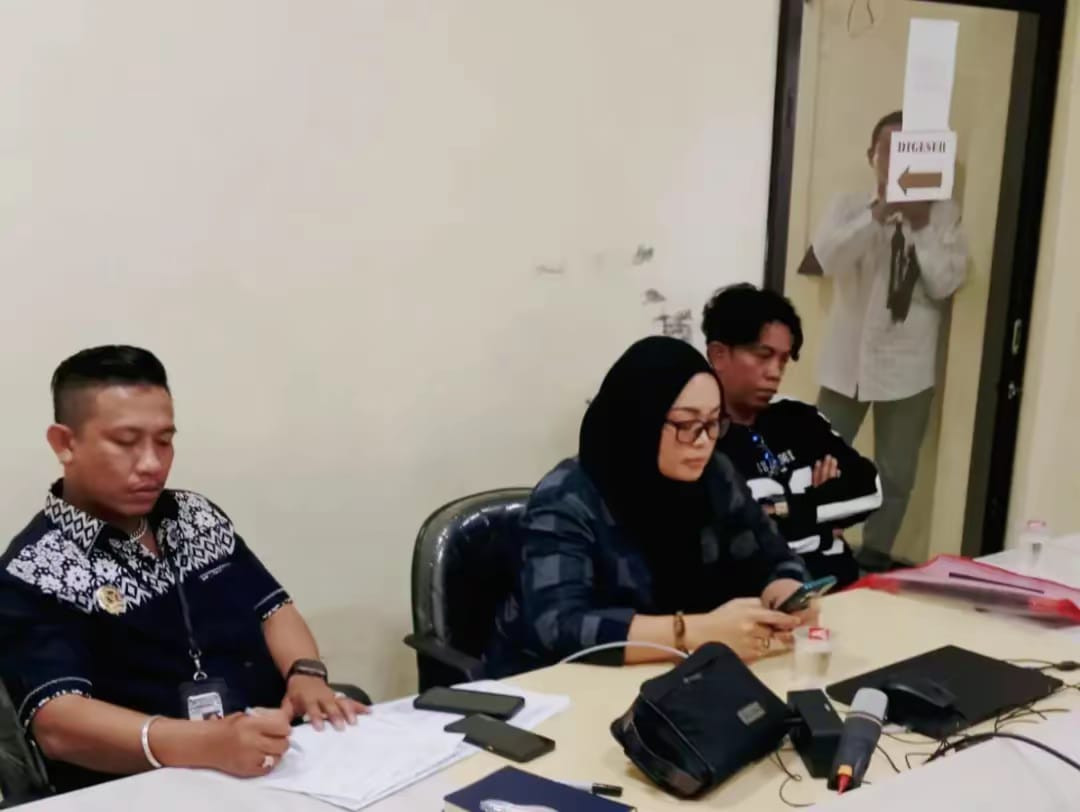 Direktur PT Mekarjaya hadir Bersama Kuasa Hukumnya dalam Mediasi Kasus Dugaan Penipuan  CPMI