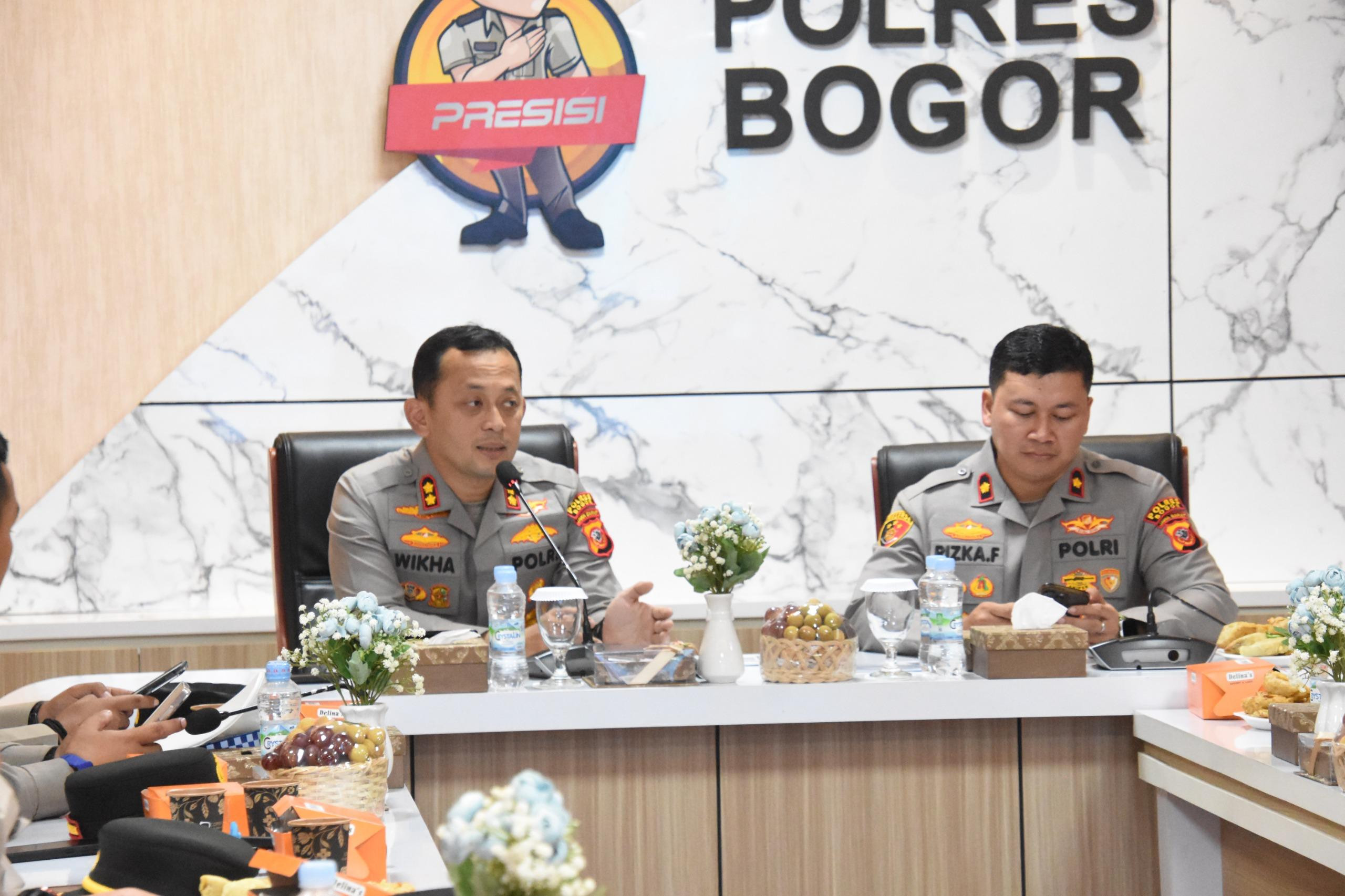 Kapolres Bogor Pimpin Anev Mingguan Sitkamtibmas di Wilayah Hukum Polres Bogor