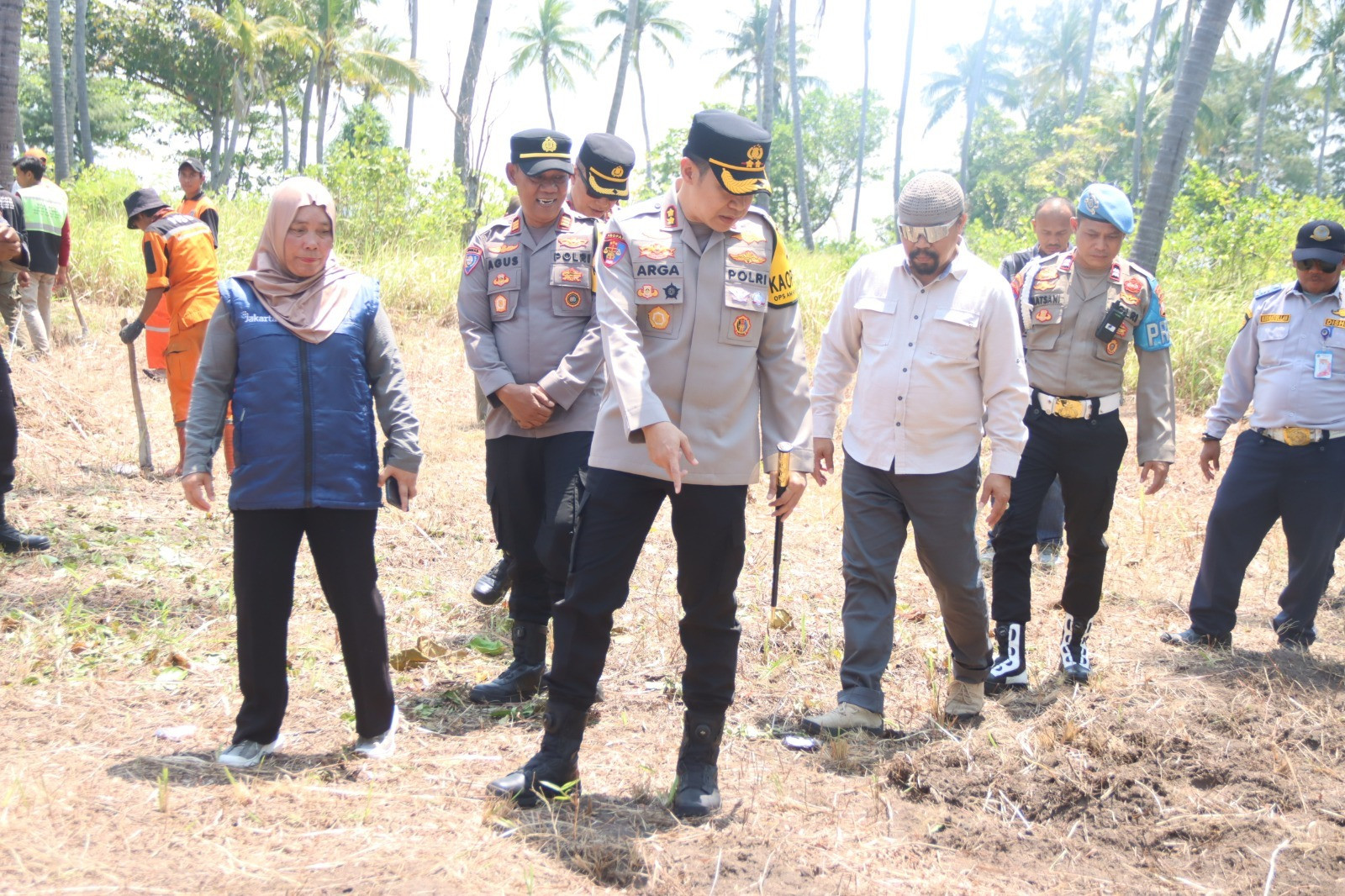 Kapolres Kepulauan Seribu Tinjau Lahan Produktif Ketahanan Pangan Polri di Pulau Tidung