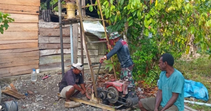 Hari Ketiga, Pembuatan Sumur Bor TMMD Ke-124 Kodim 1710/Mimika Mulai Dikerjakan
