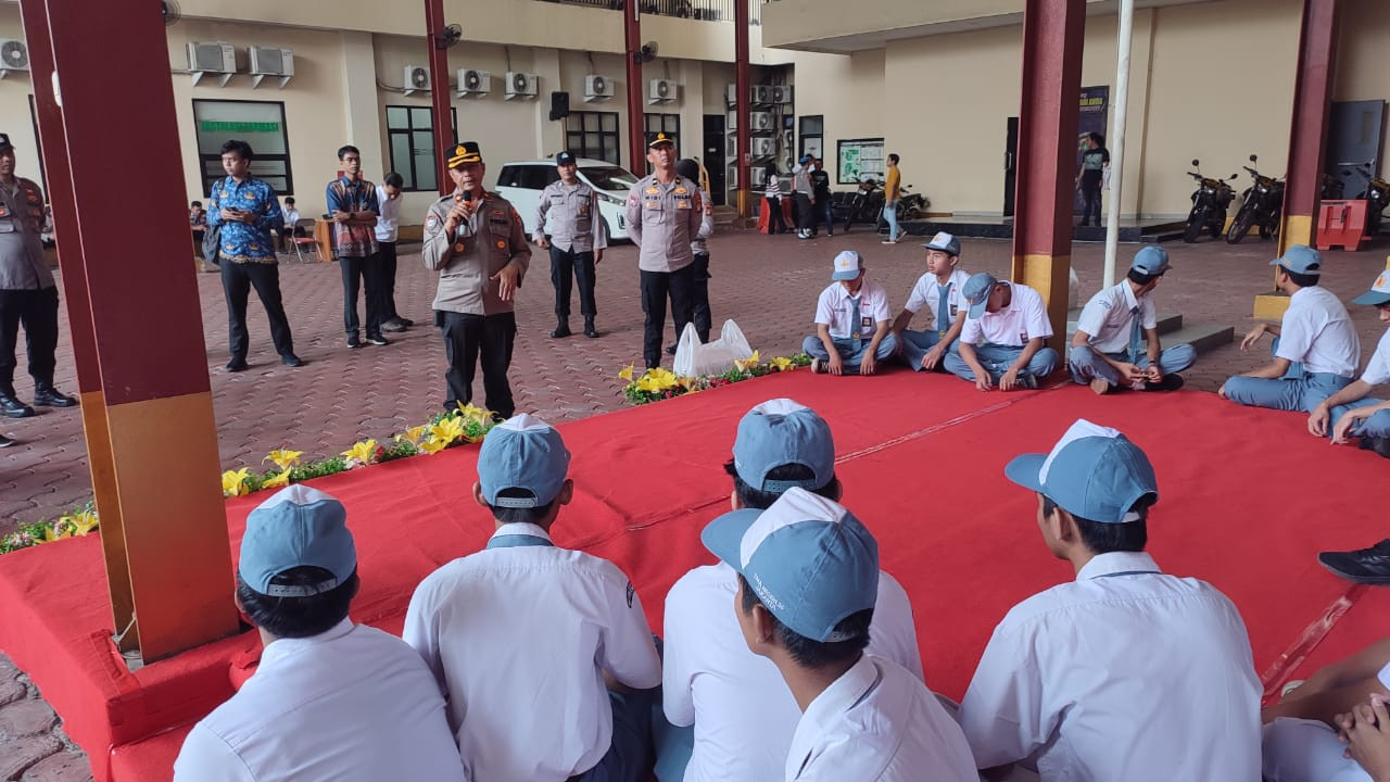 Sat Binmas Polres Metro Jakarta Pusat Bangkitkan Harapan: Siswa Harus Jadi Generasi Hebat, Bukan Pelaku Tawuran