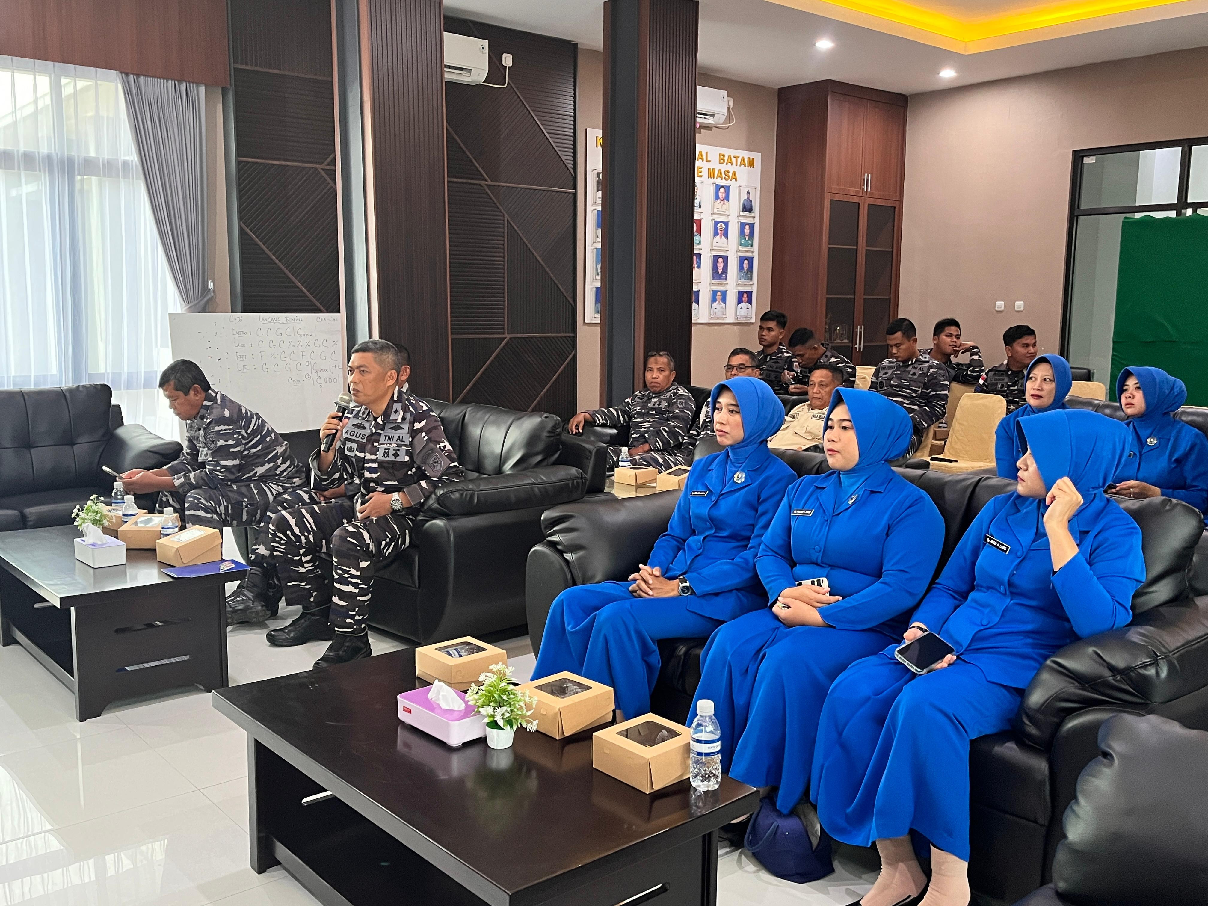 Peningkatan Kesadaran Hukum Oleh Prajurit Lanal Bintan Yang Disampaikan Dari Diskumal