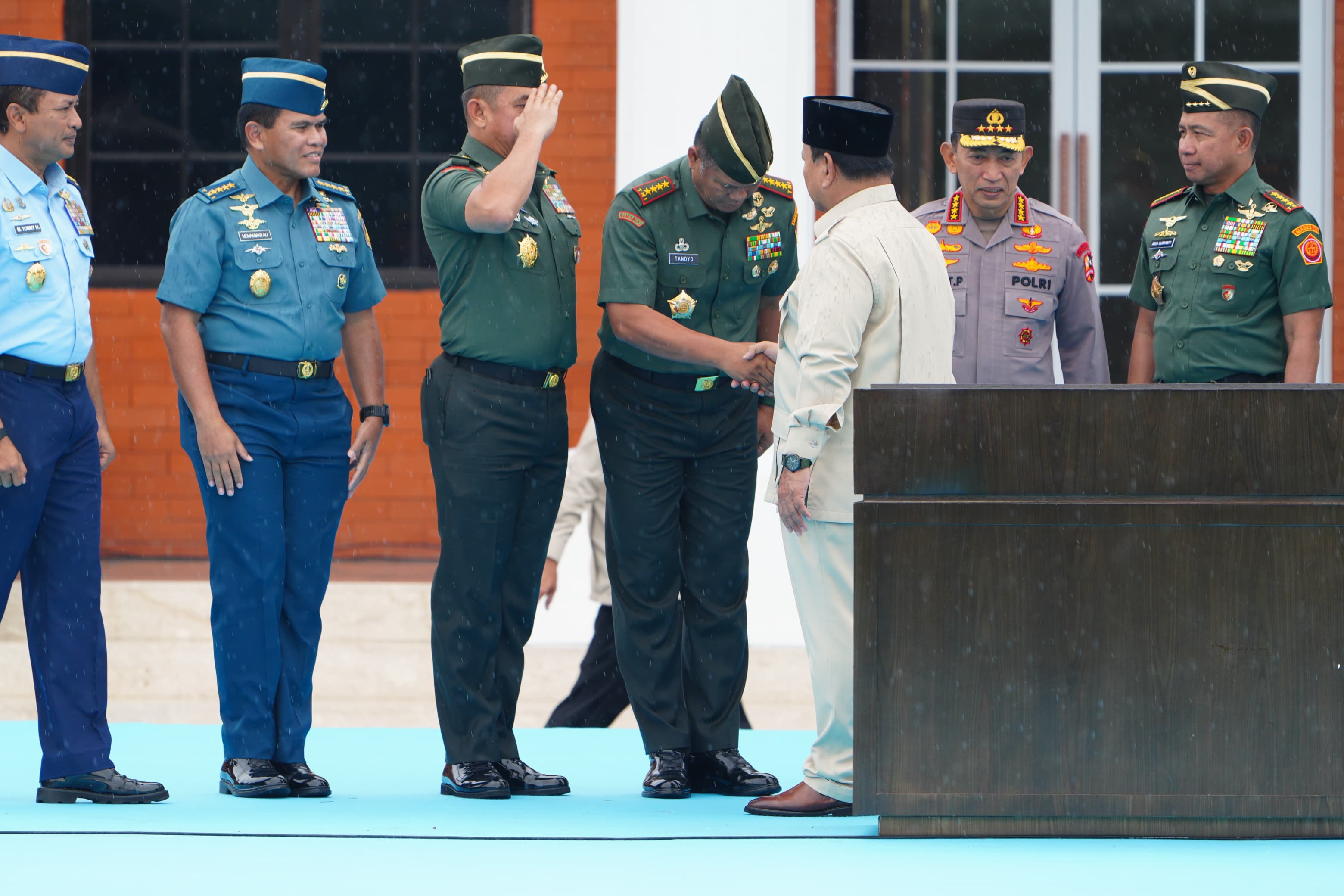 Panglima TNI Dampingi Presiden Prabowo Subianto Resmikan Museum dan Perpustakaan di Seskoad