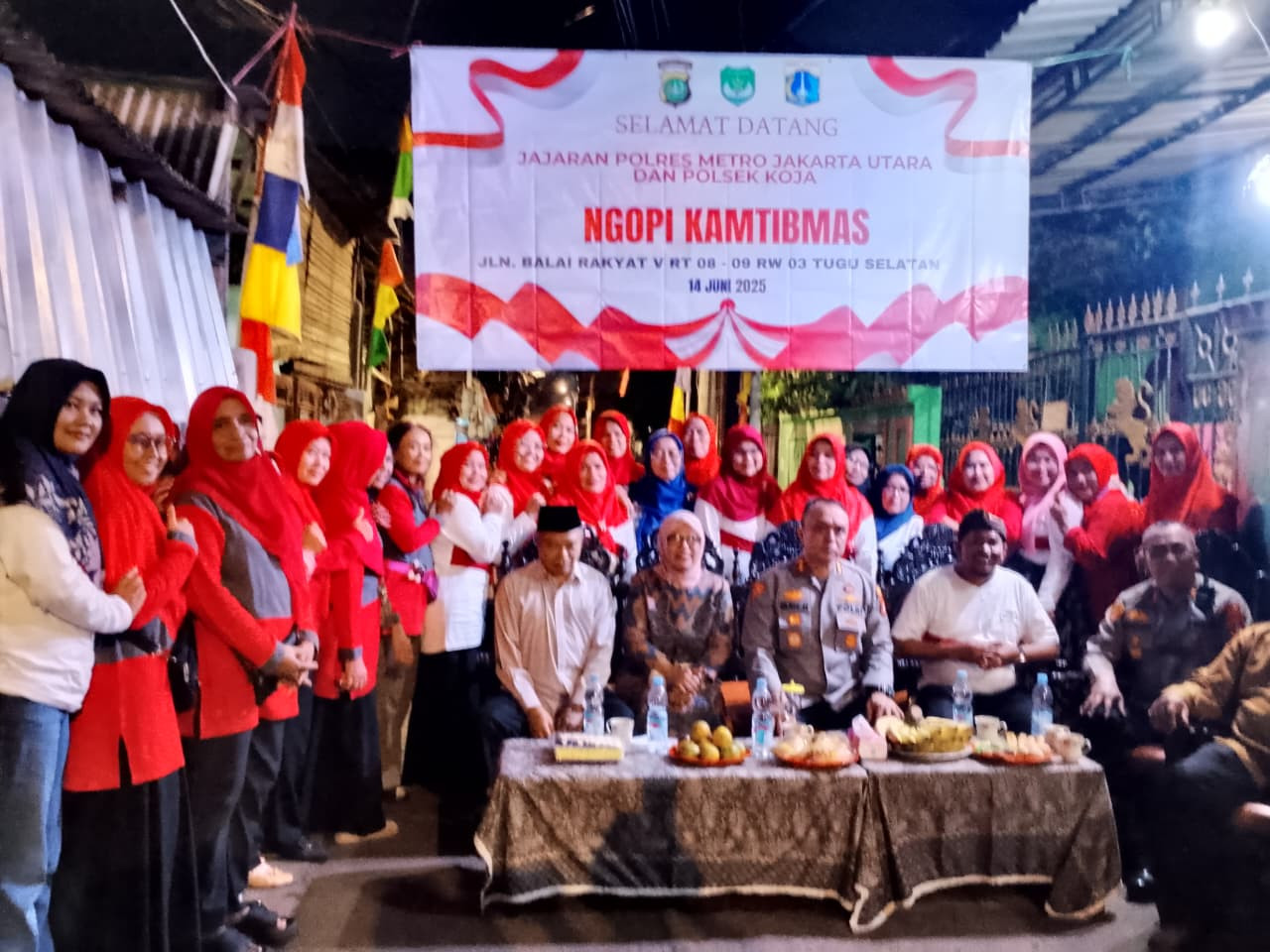 "Ngopi Kamtibmas": Warga RW 03 Koja Ngobrol Langsung Bareng Polisi, Bahas Masalah Lingkungan hingga Narkoba