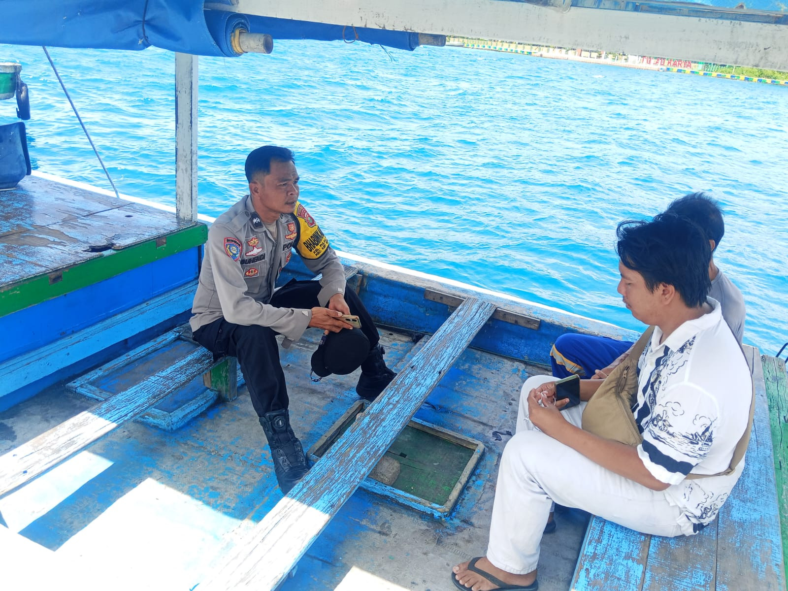 Sambang Humanis di Pulau Panggang, Bhabinkamtibmas Dekatkan Polisi dengan Tokoh Masyarakat