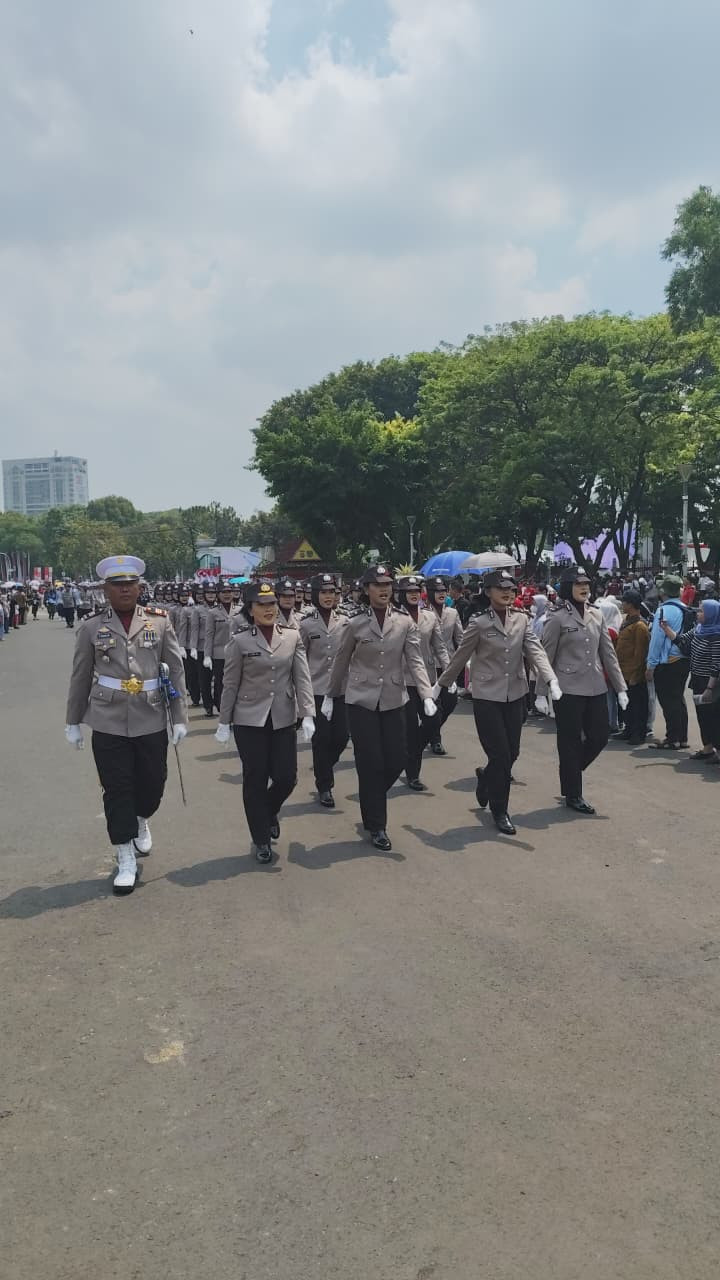 Polwan Polda Metro Jaya Jadi Wajah Kebanggaan di Upacara HUT ke-80 RI