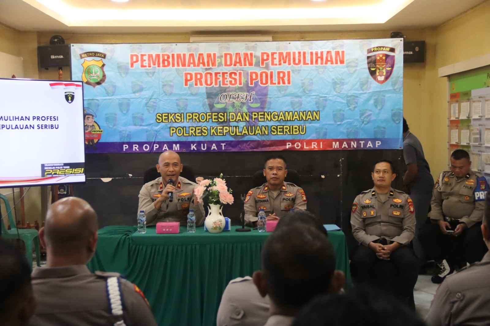 Wakapolres Kepulauan Seribu Pimpin Sosialisasi Pembinaan dan Pemulihan Profesi Polri: Wujudkan Personel Berintegritas dan Bermental Tangguh