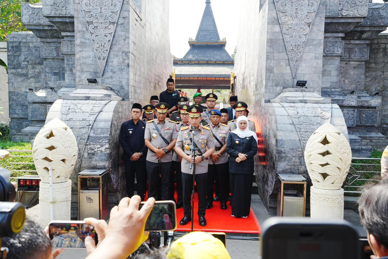 Jelang Hari Bhayangkara ke-80, Kapolri Jadikan Ziarah ke Makam Presiden RI Terdahulu Sebagai Momentum Refleksi Nilai Kebangsaan