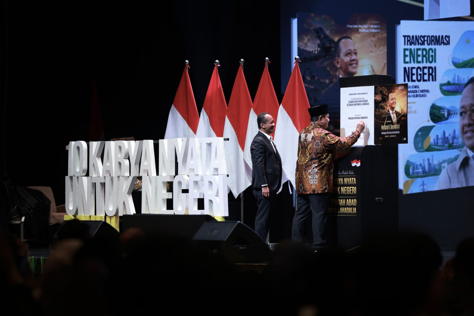 Dari Ben Mboi hingga Cak Noer, Prabowo Ungkap Makna Kepemimpinan: Bekerja, Cintai Rakyat & Gunakan Akal Sehat