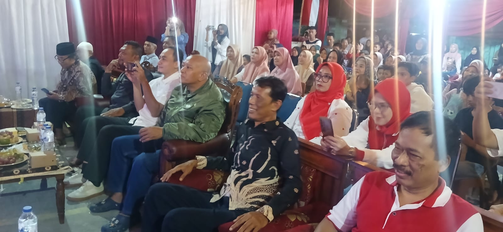 Meriah, Kapolsek Pondok Gede Hadiri Malam Puncak Peringatan HUT RI ke-80 Karang Taruna RT 006/011 Jatimakmur