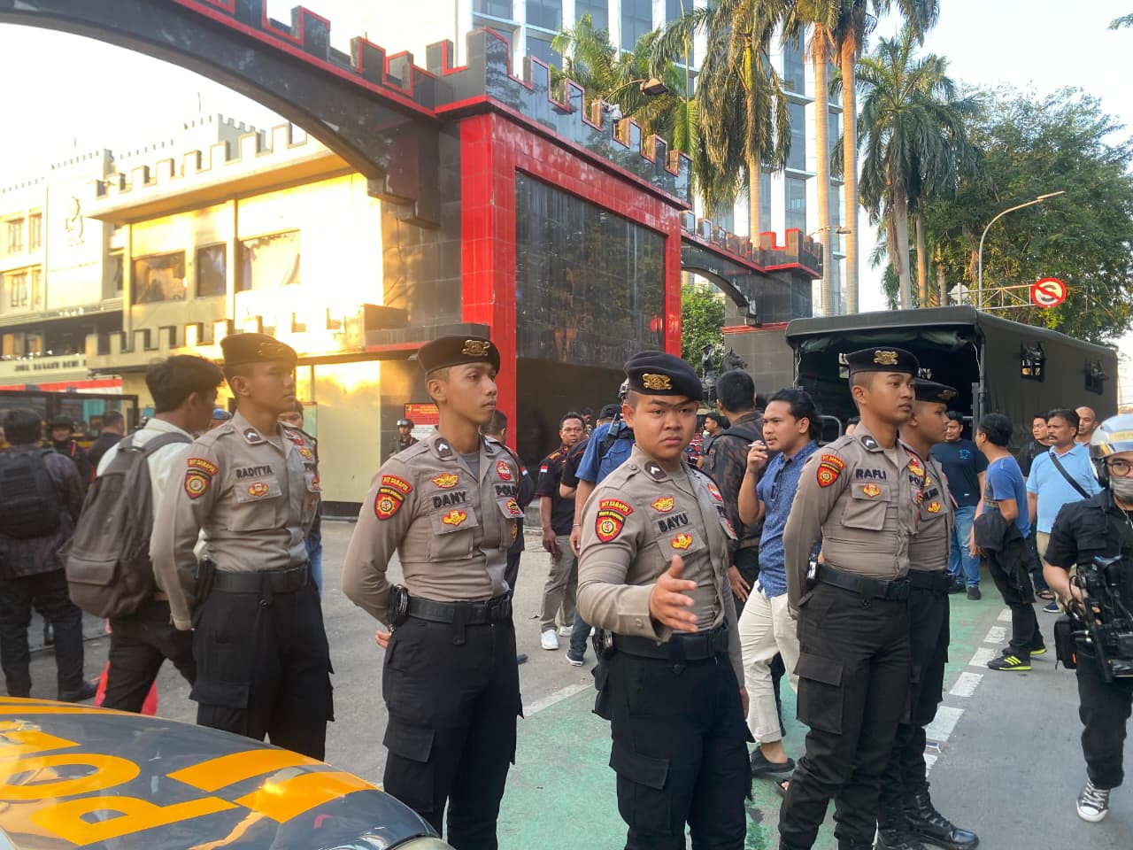 Ciptakan Rasa Aman, Dalmas Polda Metro Jaya Patroli Skala Besar di Tiga Wilayah Ibu Kota