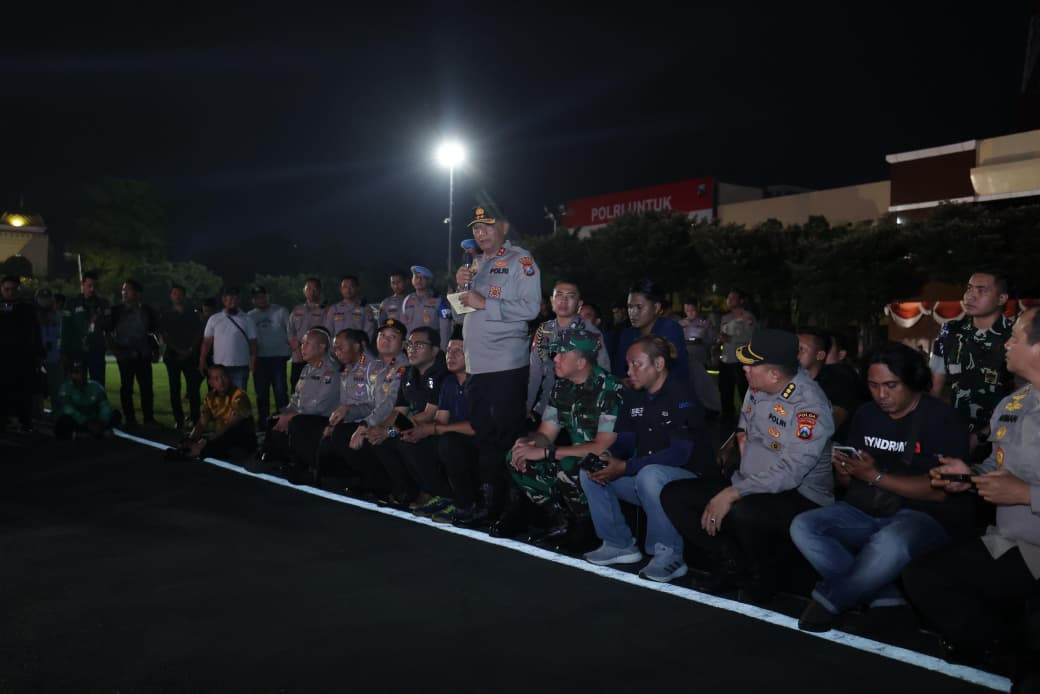 Ojol di Jatim Bersama Polri dan TNI Doa Bersama untuk Affan, Komitmen Kondusif