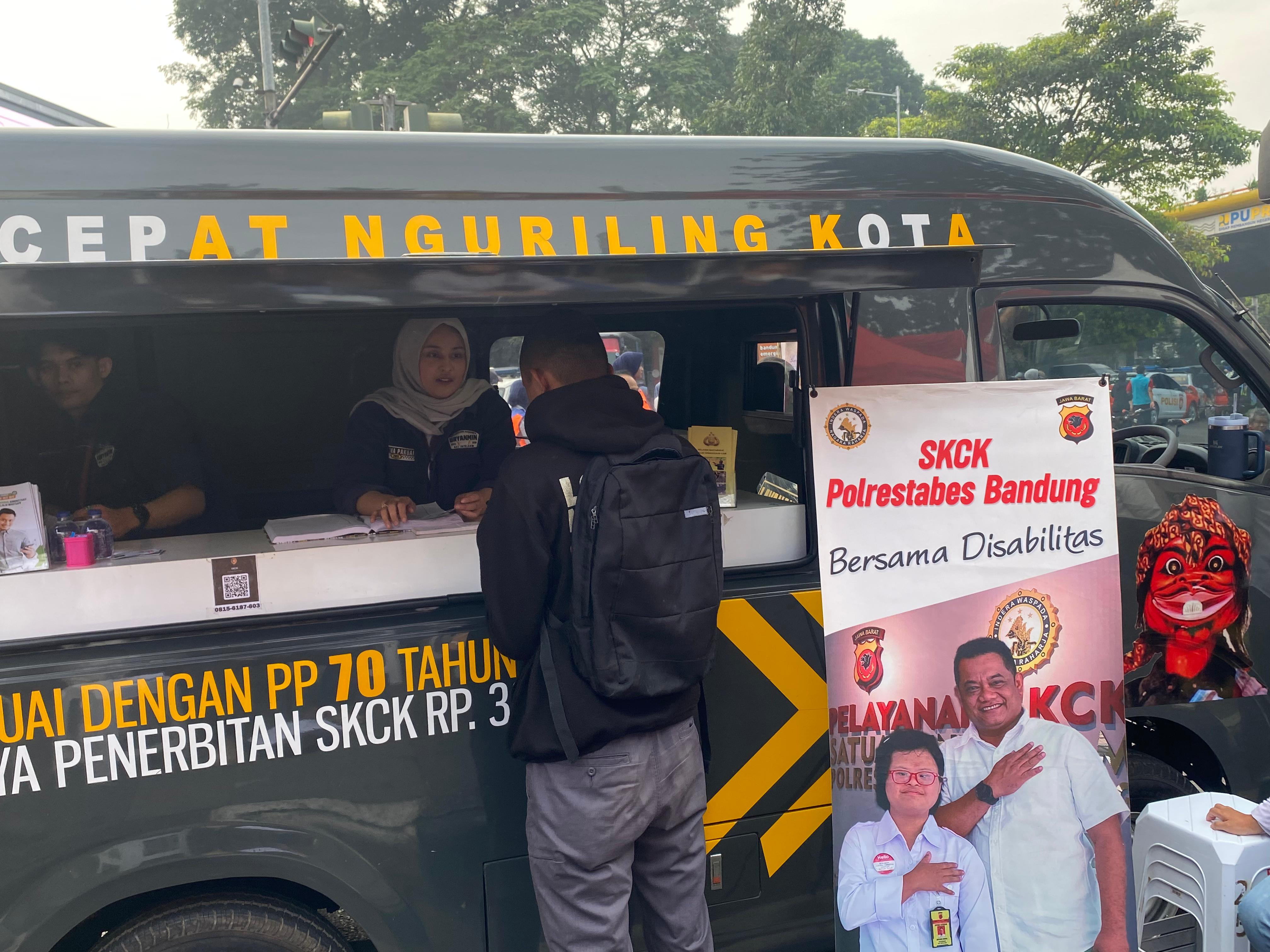 Wakapolda Jabar  Sapa Warga di CFD Dago Cikapayang Bandung, Gelar berbagai Yan Gratis ke pengunjung