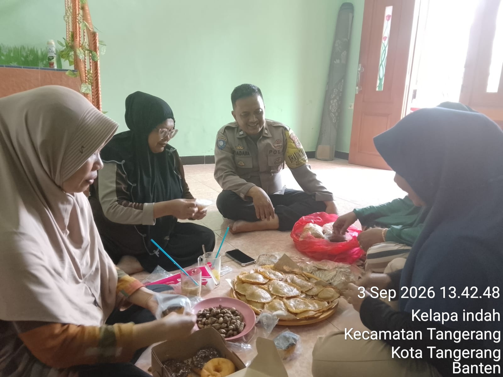 Perkuat Kamtibmas, Bhabinkamtibmas Ajak Warga Bersama Cegah Kejahatan