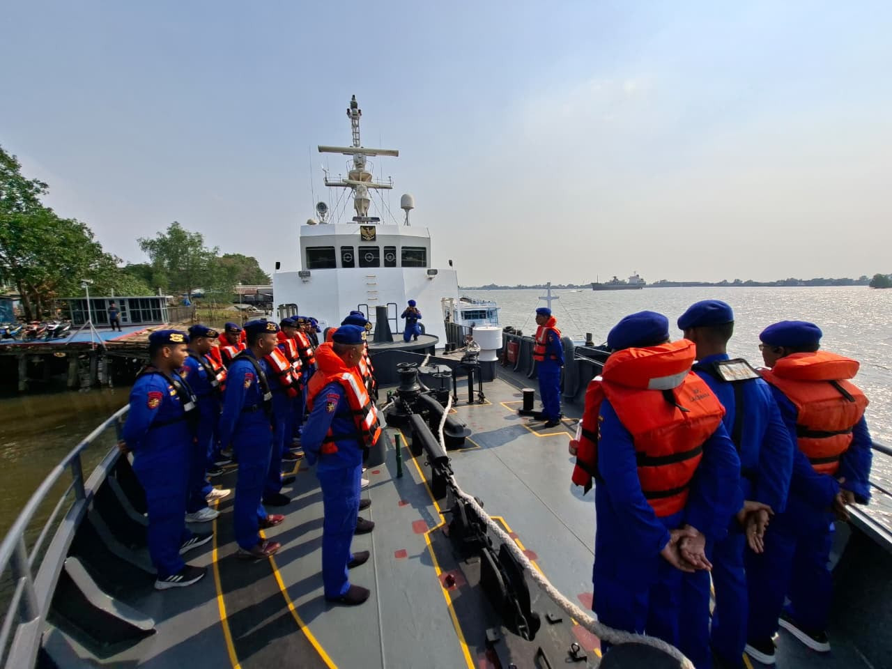 Polri Perkuat Operasi SAR KM Virgo Transport 8, Tiga Kapal Polisi Diberangkatkan