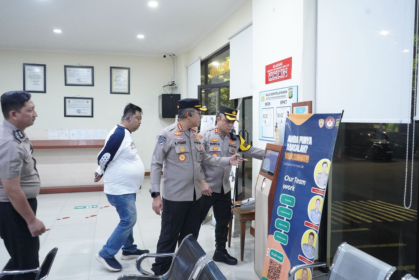 Kapolres Metro Jakarta Utara Tinjau Pelayanan SPKT 24 Jam, Tegaskan Komitmen Kepolisian Melayani Tanpa Henti