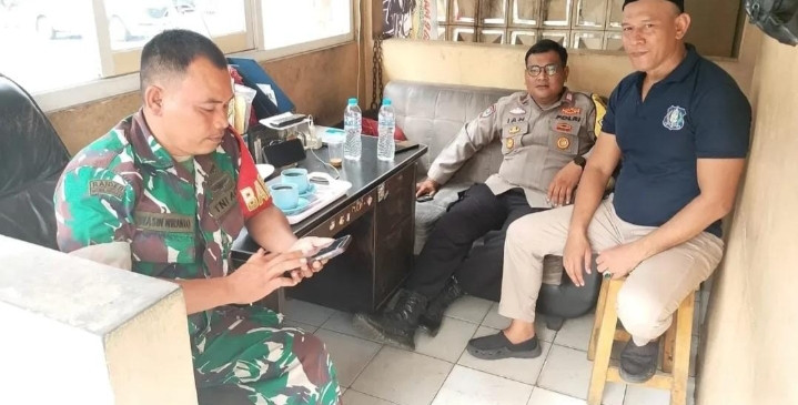 Bhabinkamtibmas dan Babinsa Mustika Jaya Monitoring Wilayah