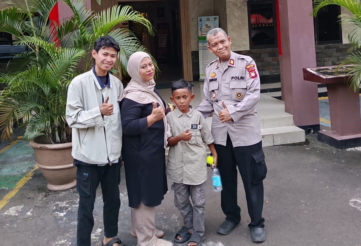 Respons Cepat Polisi, Anak Terpisah dari Orang Tua di Thamrin Kembali ke Pelukan Keluarga
