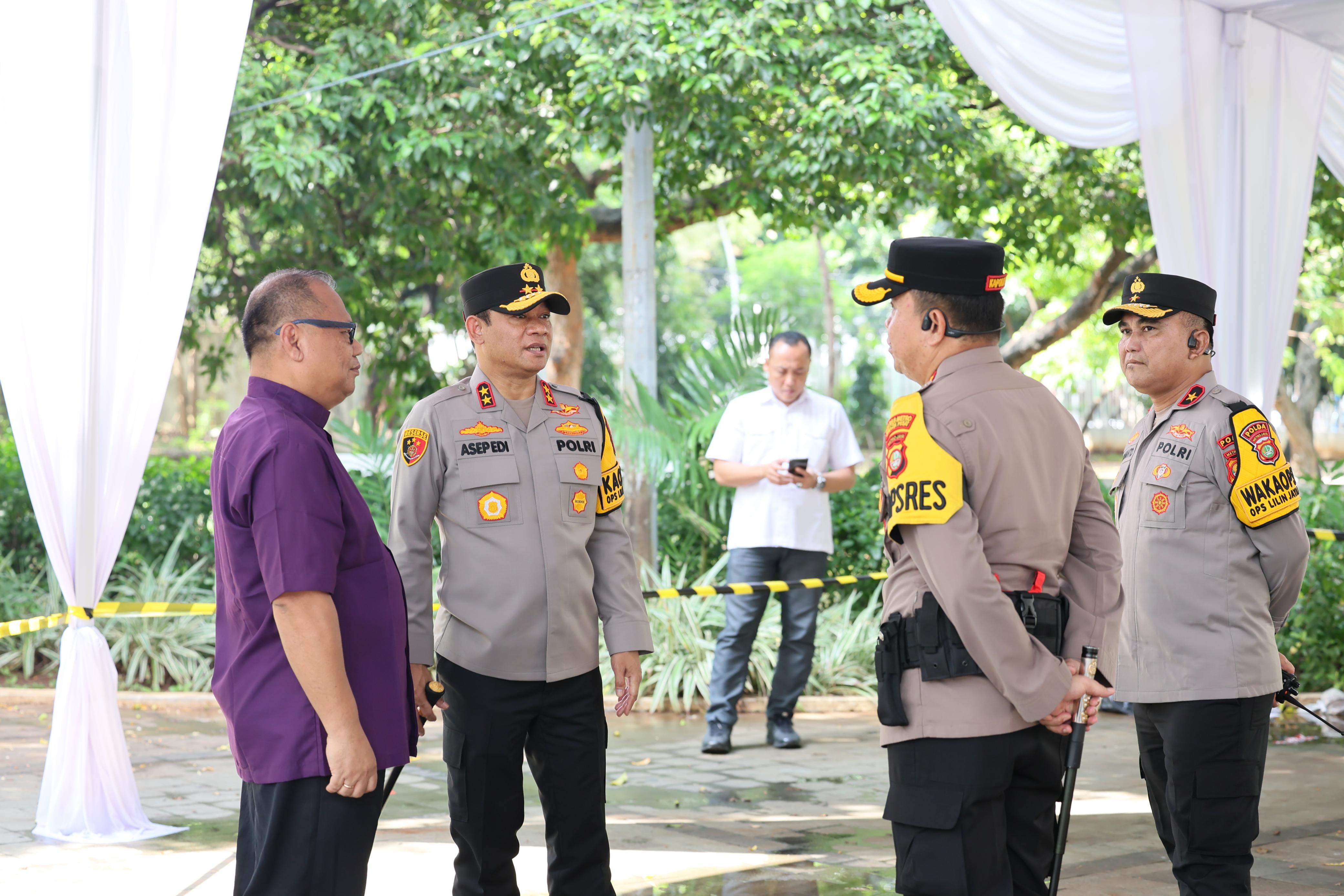 Jaga Ibadah dan Perjalanan Warga, Polda Metro Jaya Siagakan Ribuan Personel Selama Natal dan Tahun Baru