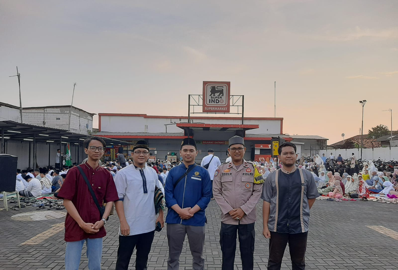 Polsek Bekasi Barat Terjunkan Personel untuk Pengamanan Sholat Idul Adha 1446 H Tahun 2025