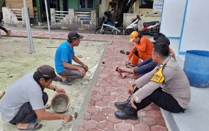 Bhabinkamtibmas Pulau Tidung Sambangi Tokoh Masyarakat, Wujudkan Sinergi Jaga Keamanan Wilayah