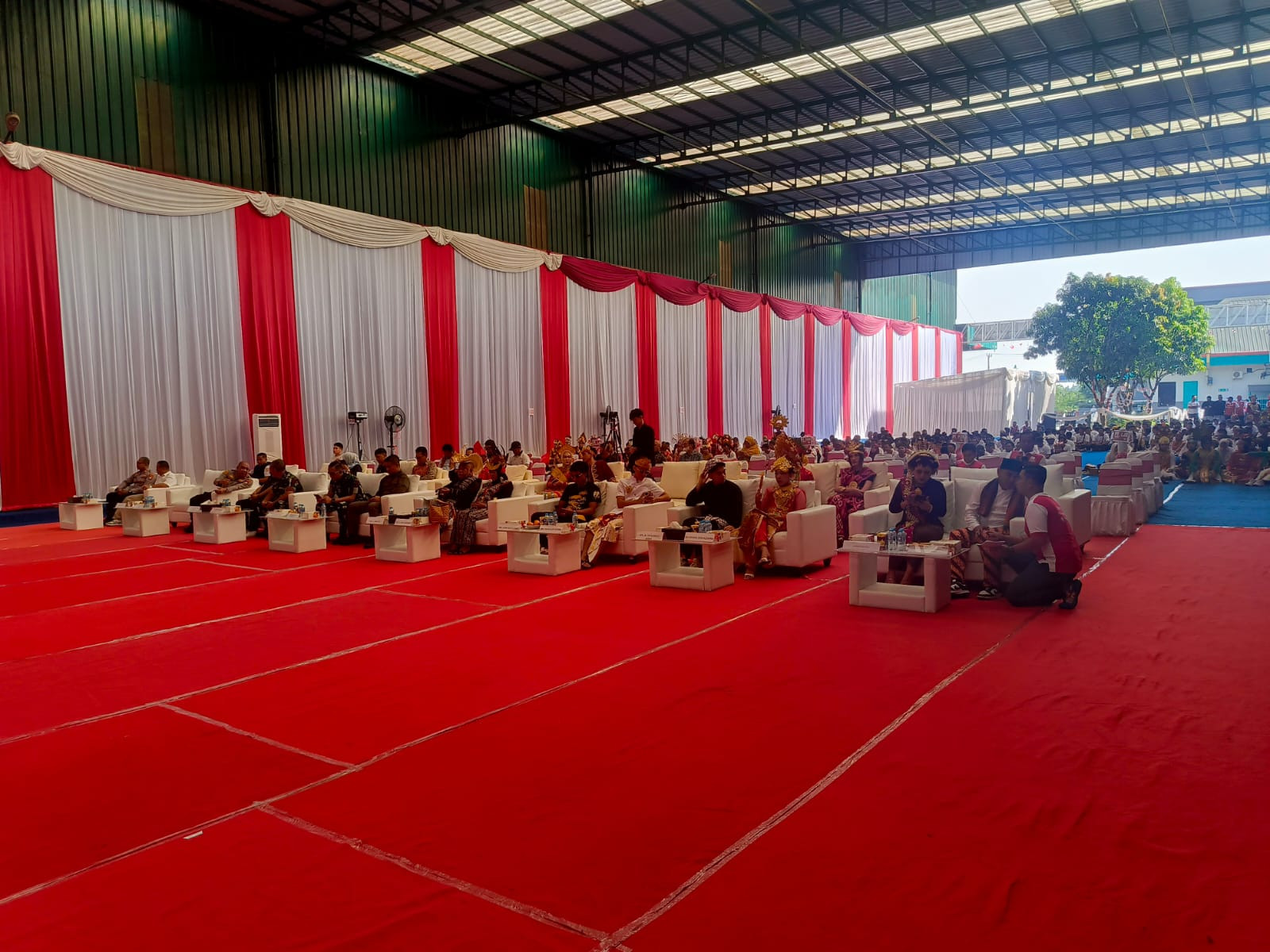 SEMARAK KEMERDEKAAN HUT RI KE-80 HZS GROUP DI KELURAHAN SUMURBATU