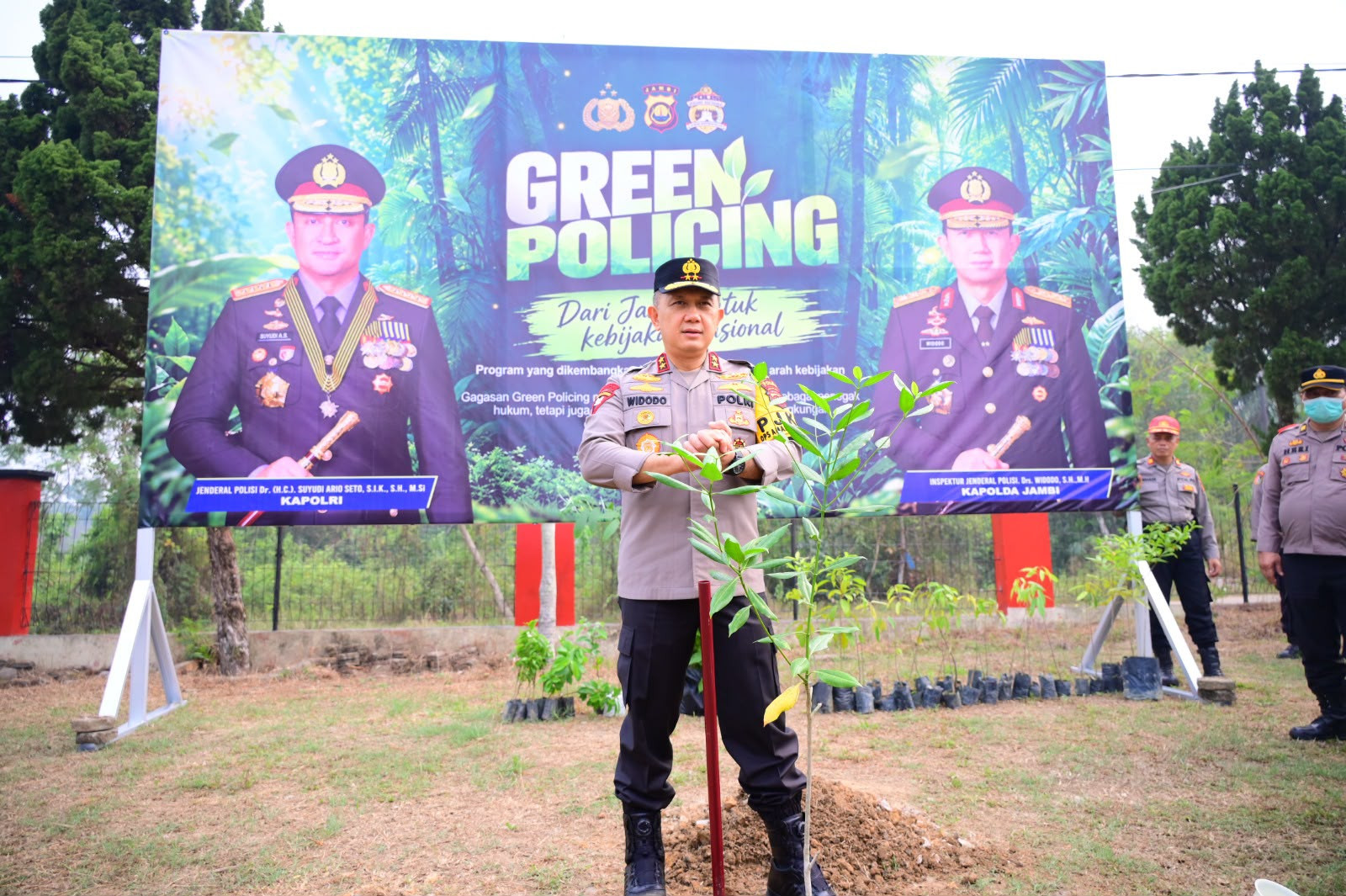 Kapolda Jambi Pimpin Penanaman Pohon di SPN, Wujudkan Komitmen Green Policing dan Pelestarian Lingkungan