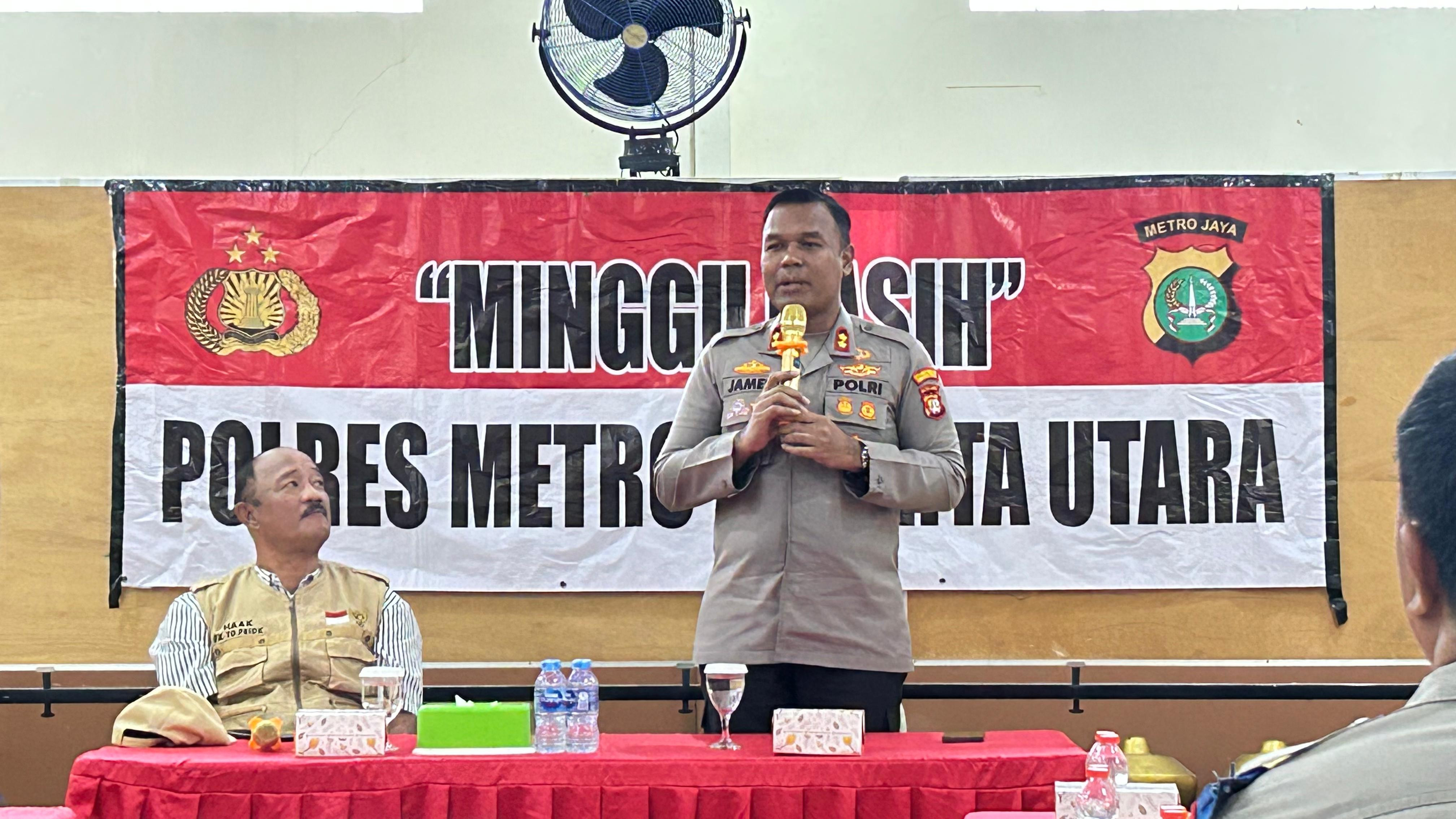 Wakapolres Metro Jakarta Utara Gelar Kegiatan Minggu Kasih di Gereja Katolik Paroki Santo Fransiskus Xaverius Koja