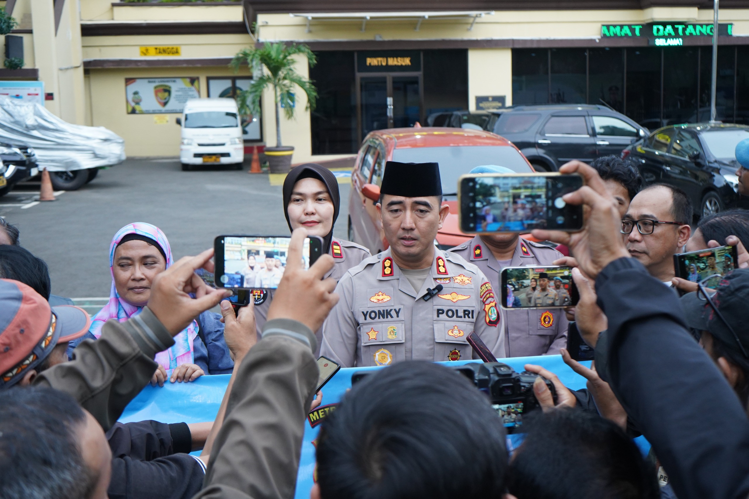 Polres Metro Jakarta Utara dan Insan Pers Berbagi Takjil, Perkuat Sinergi di Bulan Ramadhan