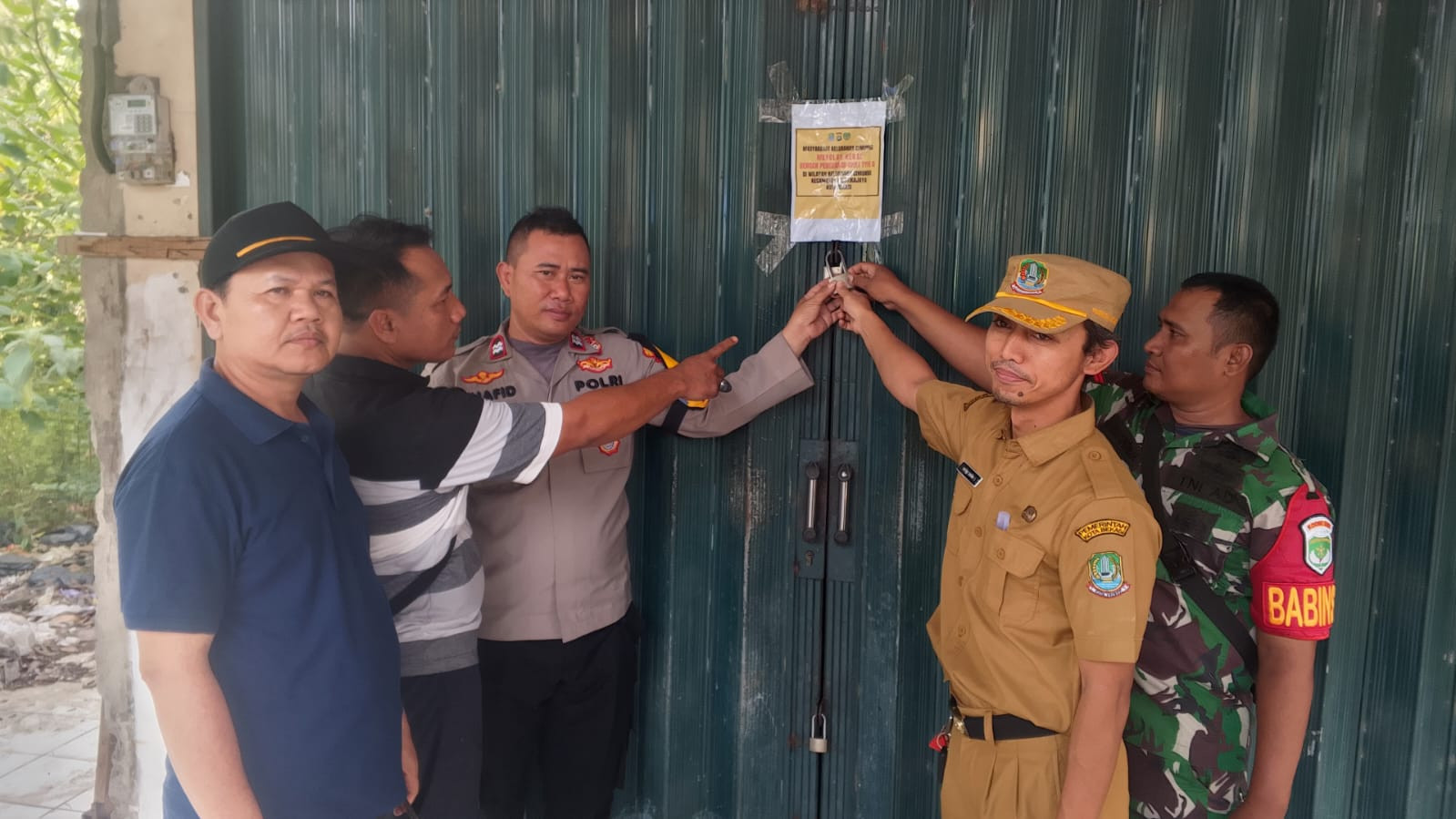 Empat Toko Obat Jenis G Berkedok Warung dan Toko Pakaian Ditutup 3 Pilar di Cimuning