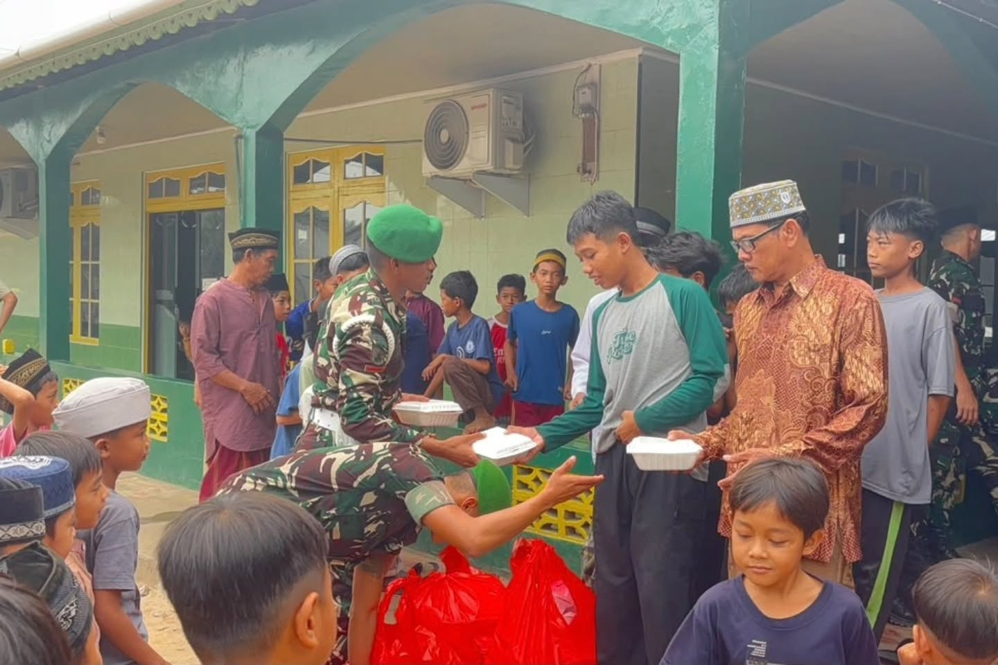 Wakil Panglima TNI Tinjau Kesiapan Yonif TP 926/Pangalangok Libau di Kalimantan Barat